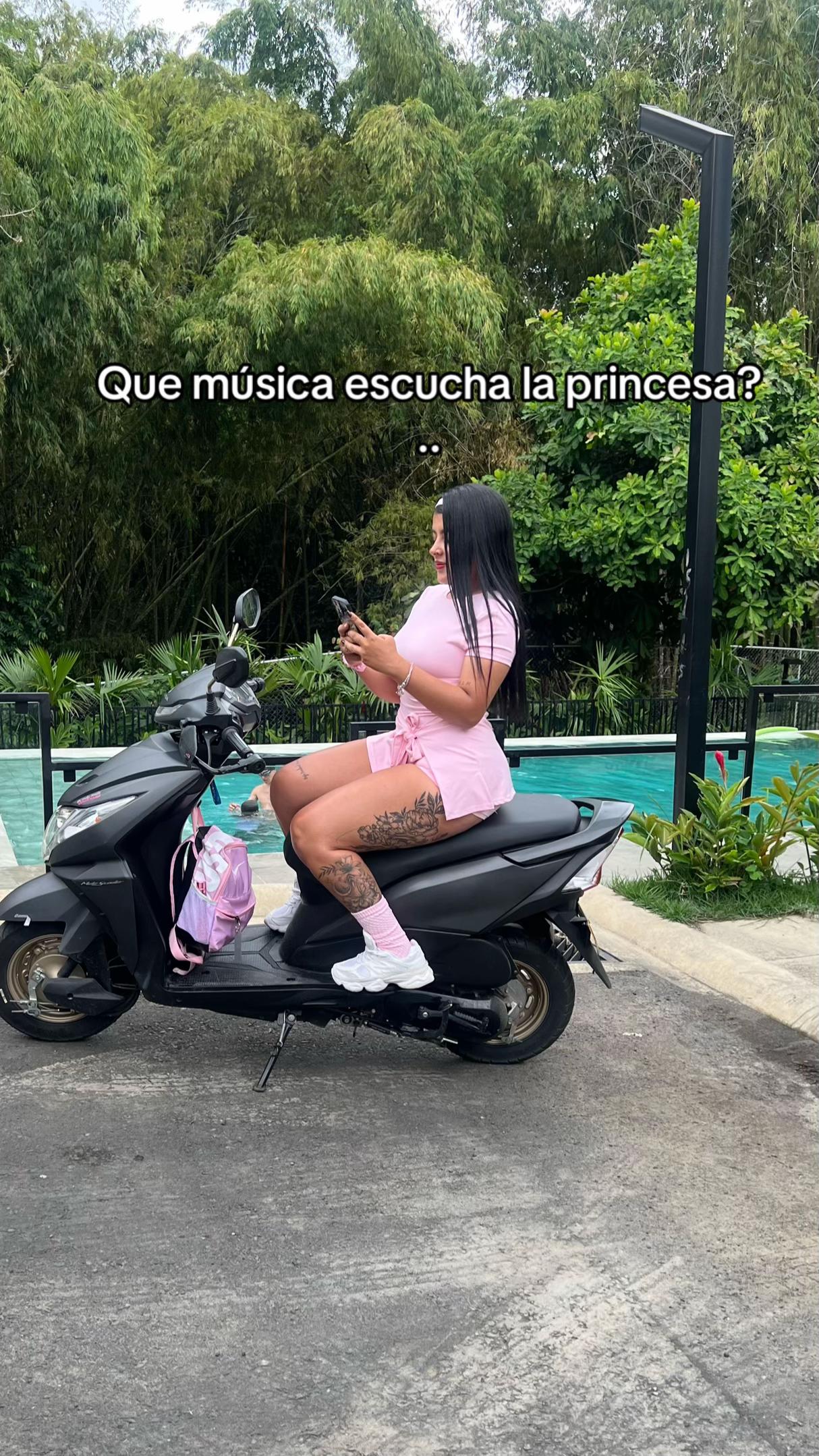 @CindyVanessa
