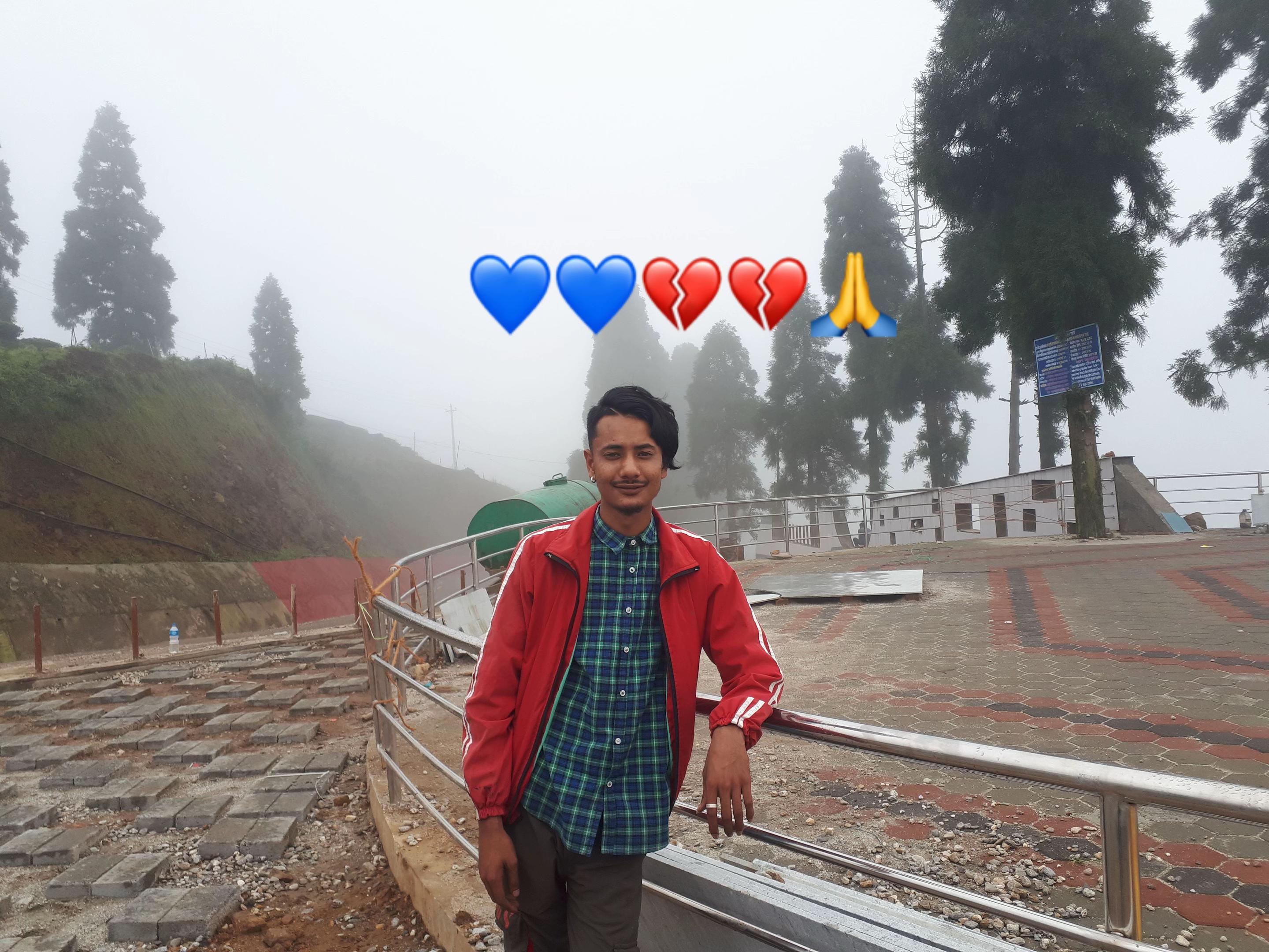 @Aayush(साने❤️❤️❤️)