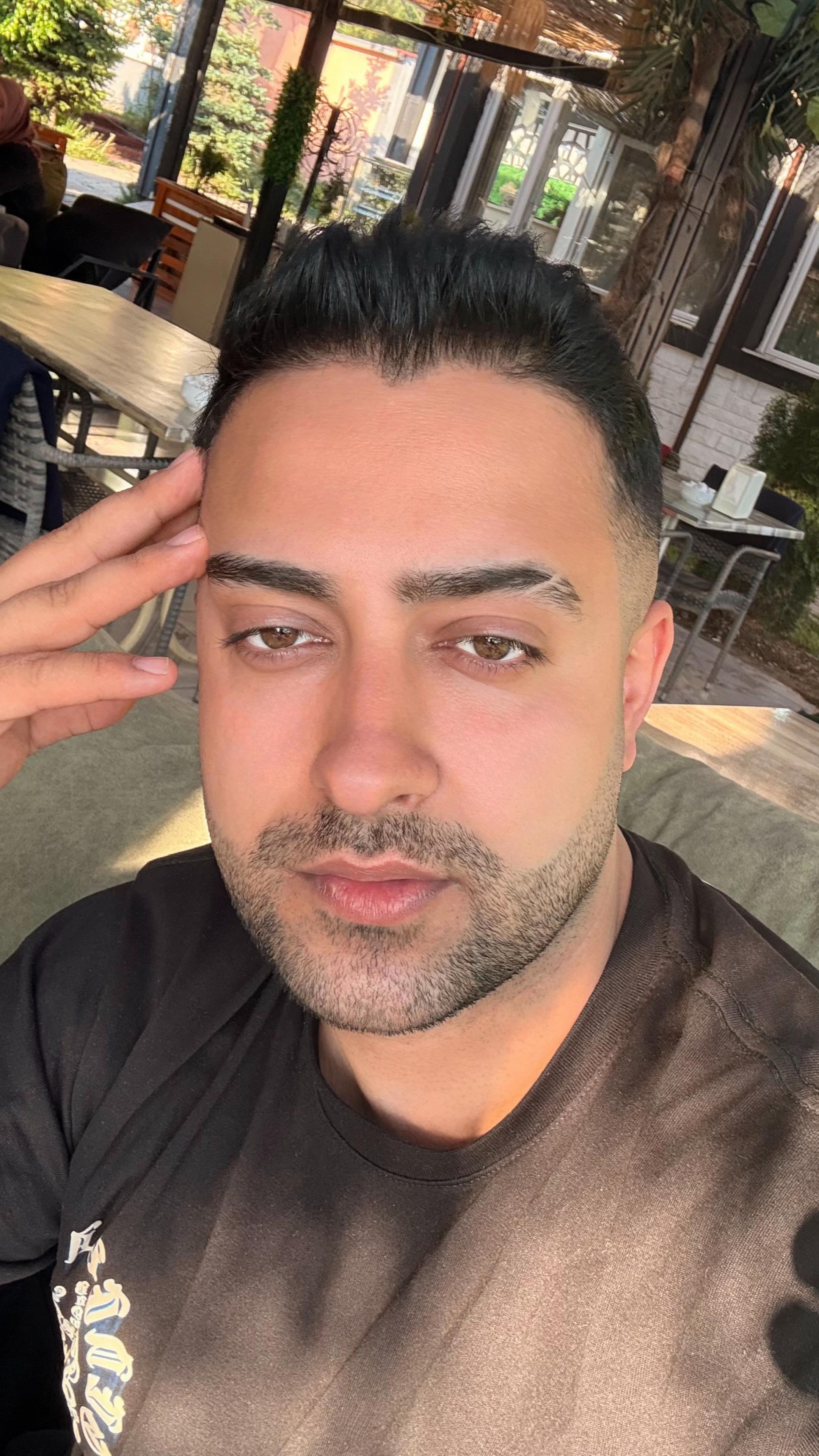 @Tarık Tek&ccedil;e