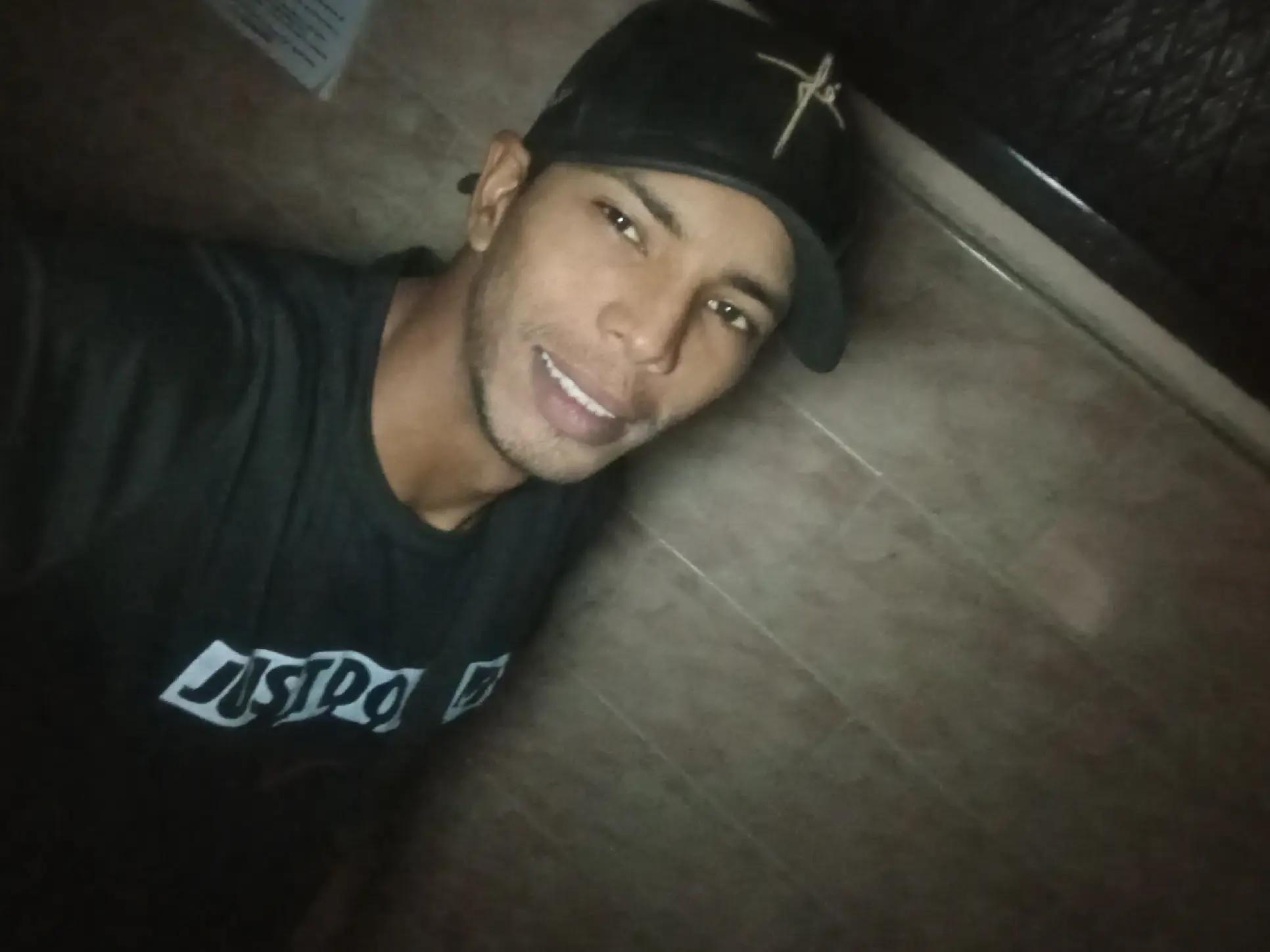 @RHLM