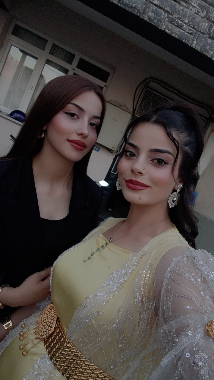 @emoş
