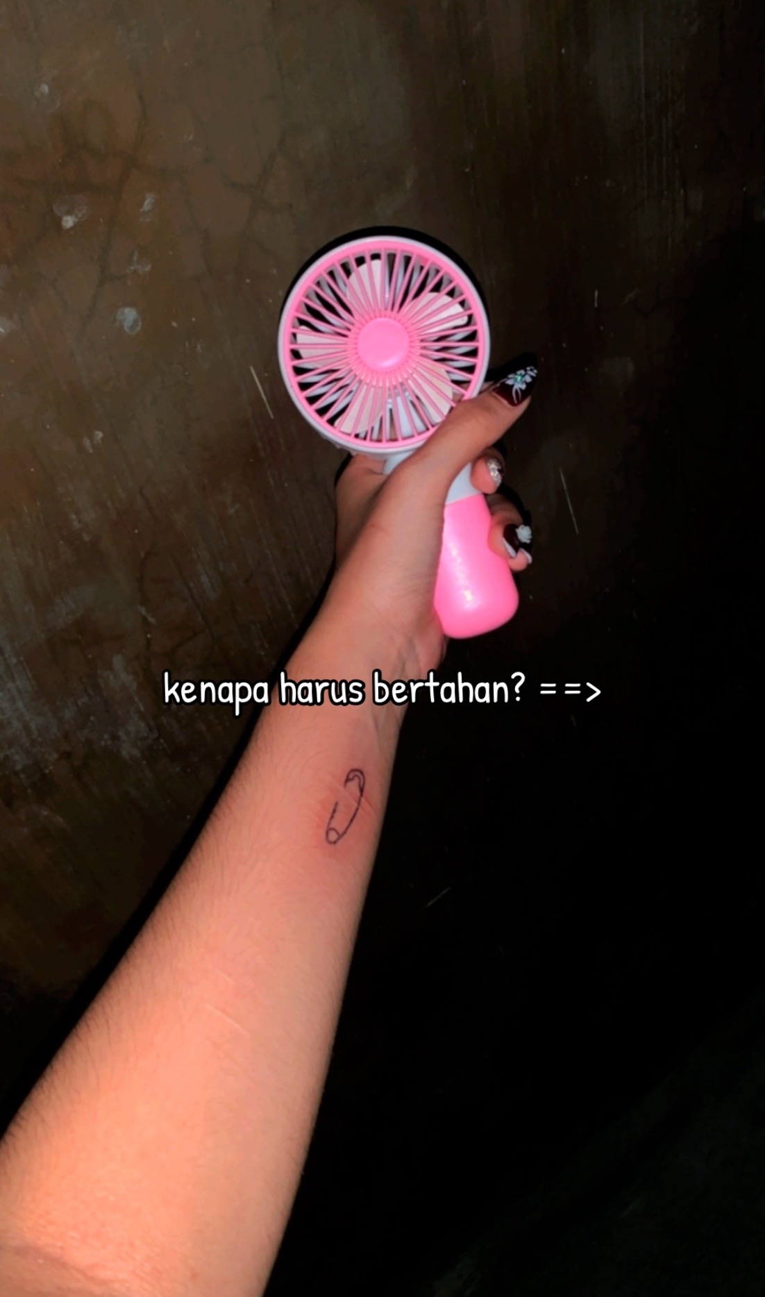 @emang rose namanya