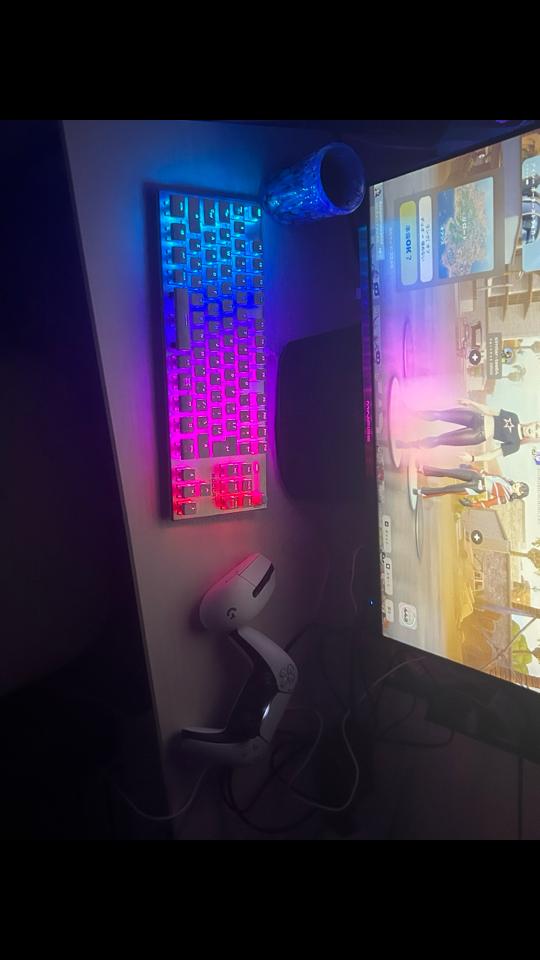@-𝒳_ 𝒳-