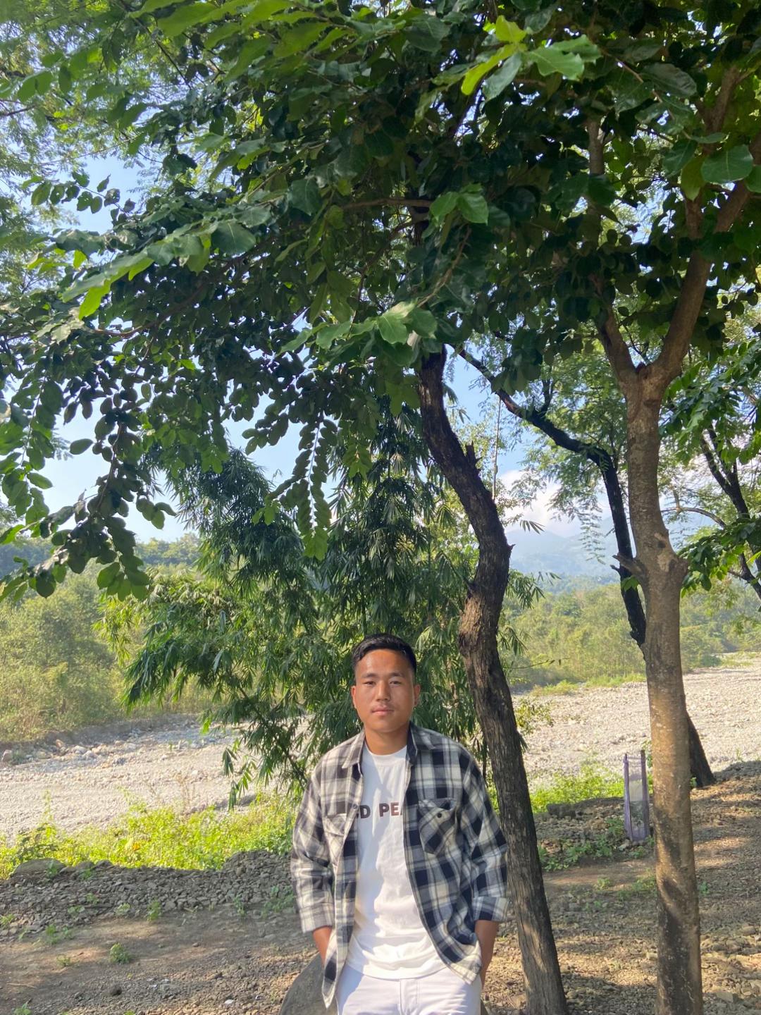 @NAMNU HANG🌼