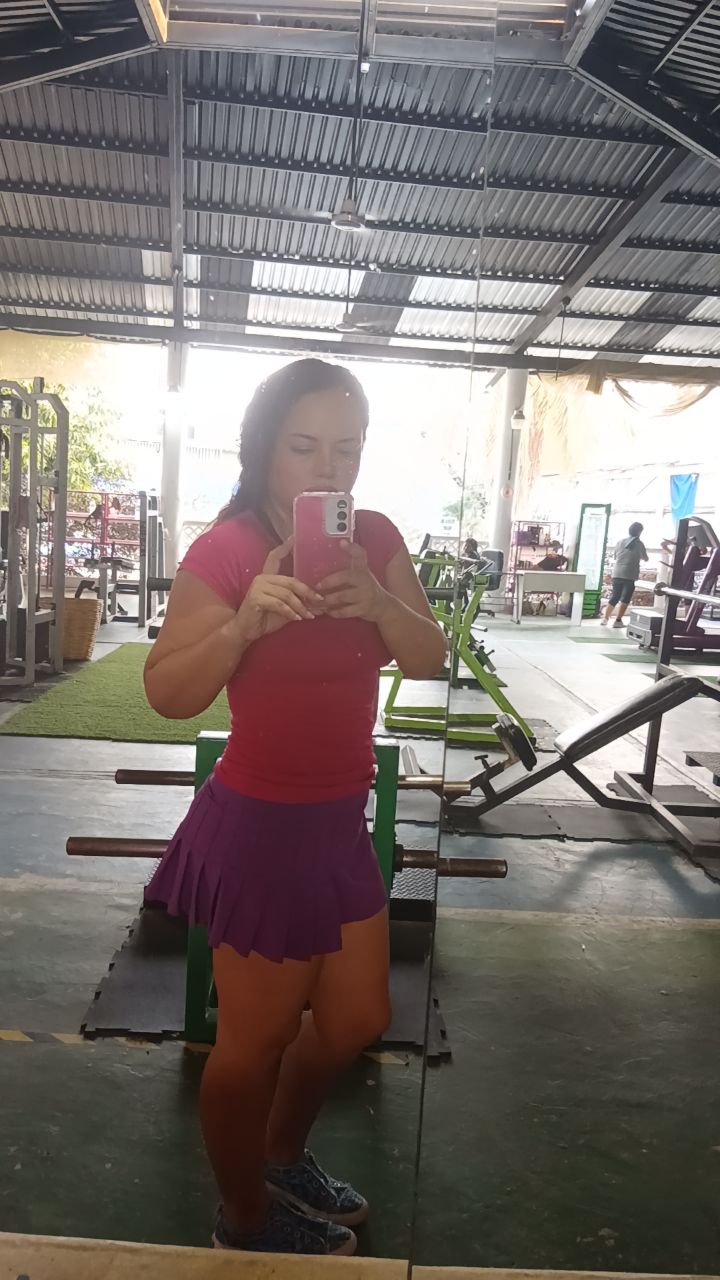 @Leslie Stefania ✨
