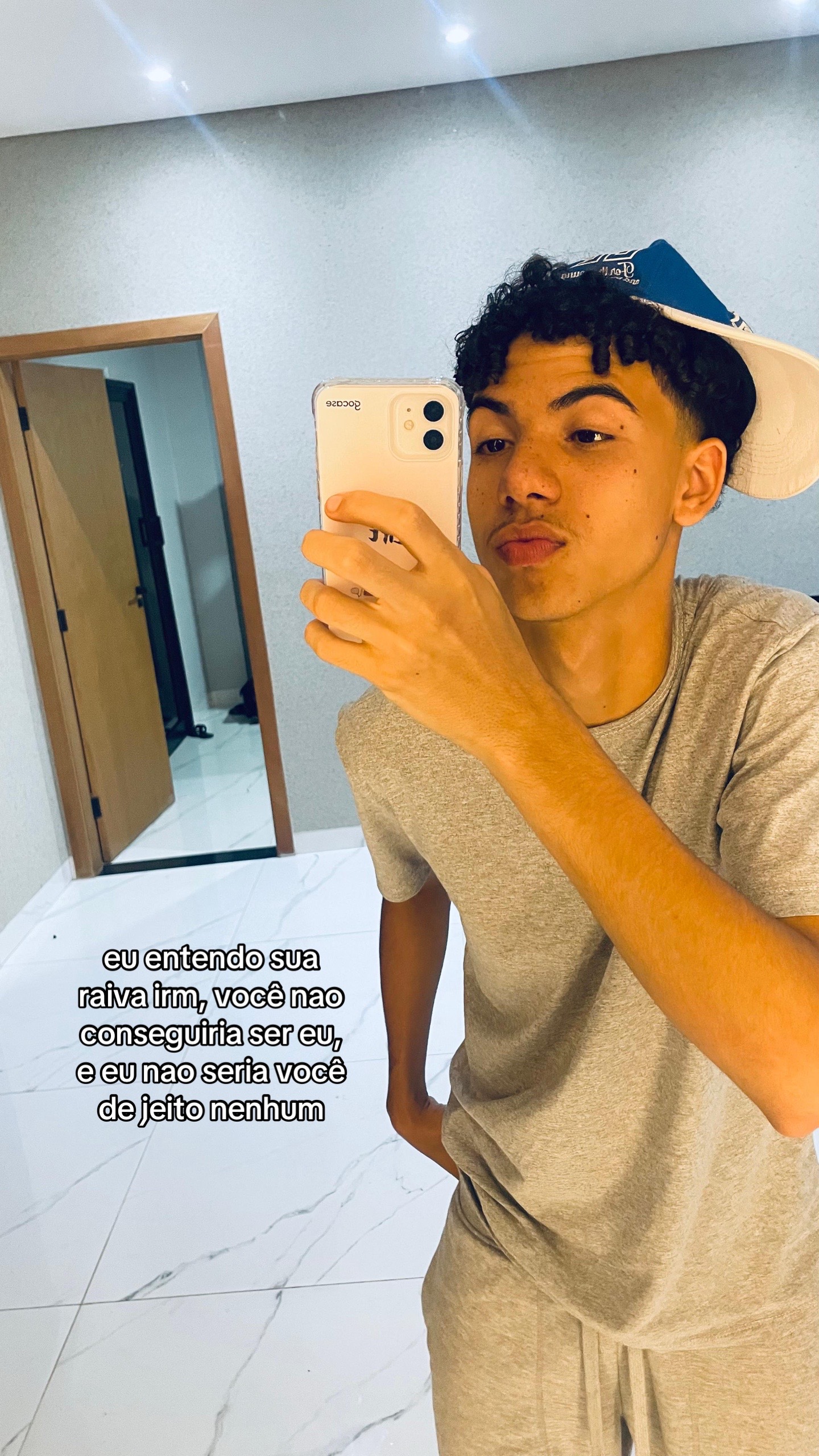 @😇