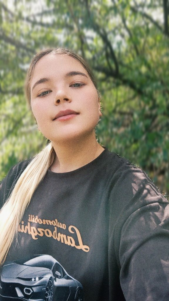 @Полина