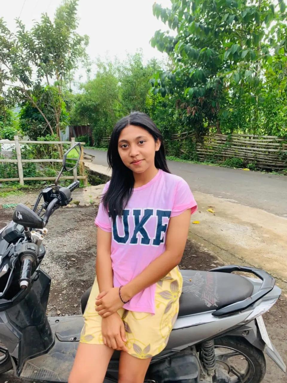@Resha_Rhiwu