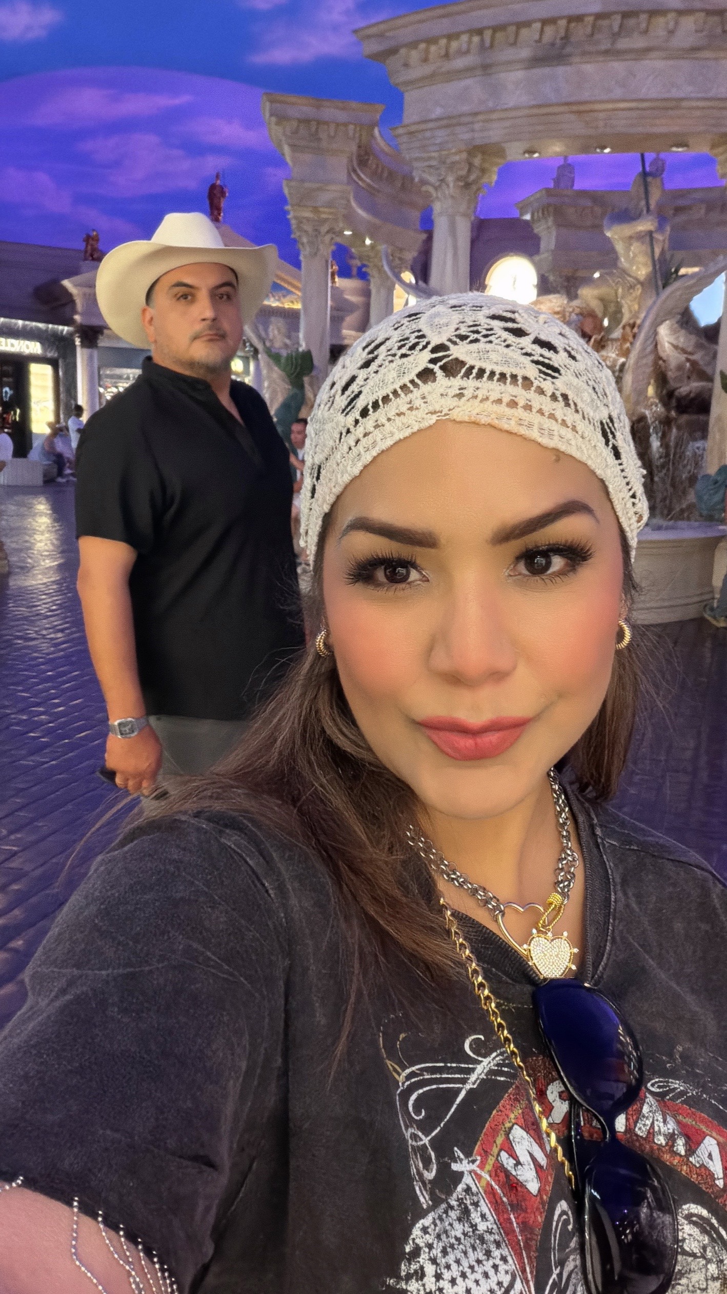 @L.N Ana Lau