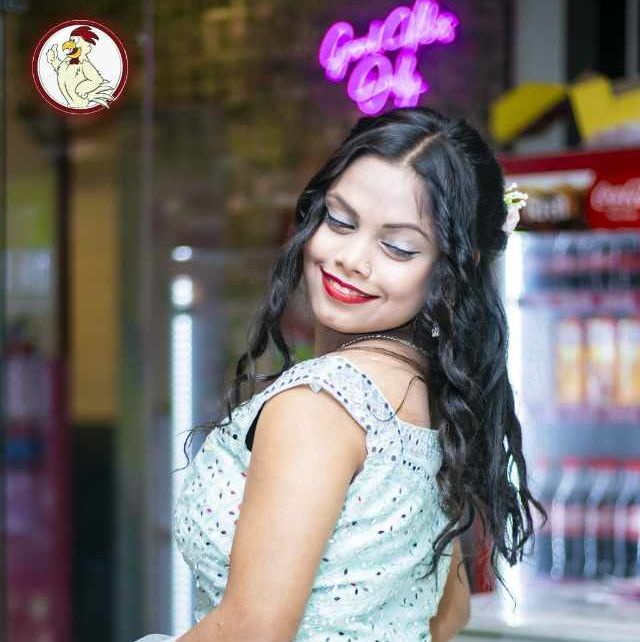 @Riya Mandal( 🖤. )