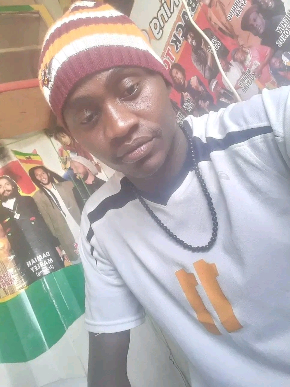 @#bornless%mc