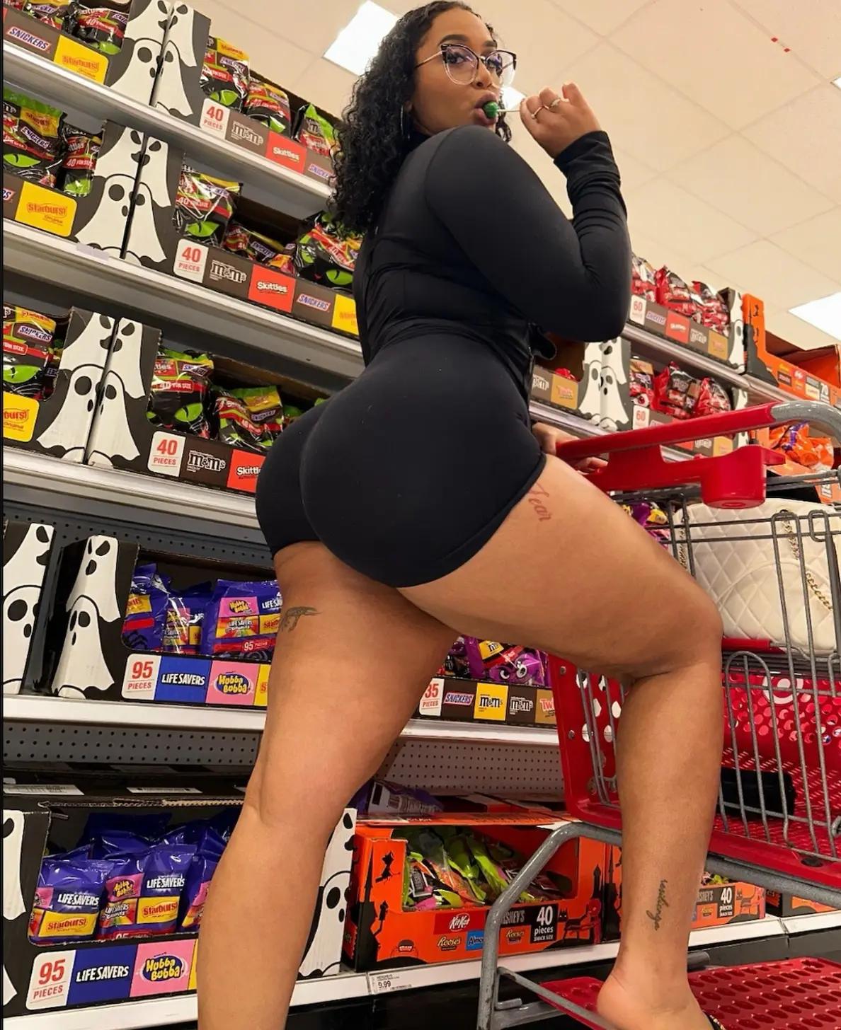 @Anita Isabella