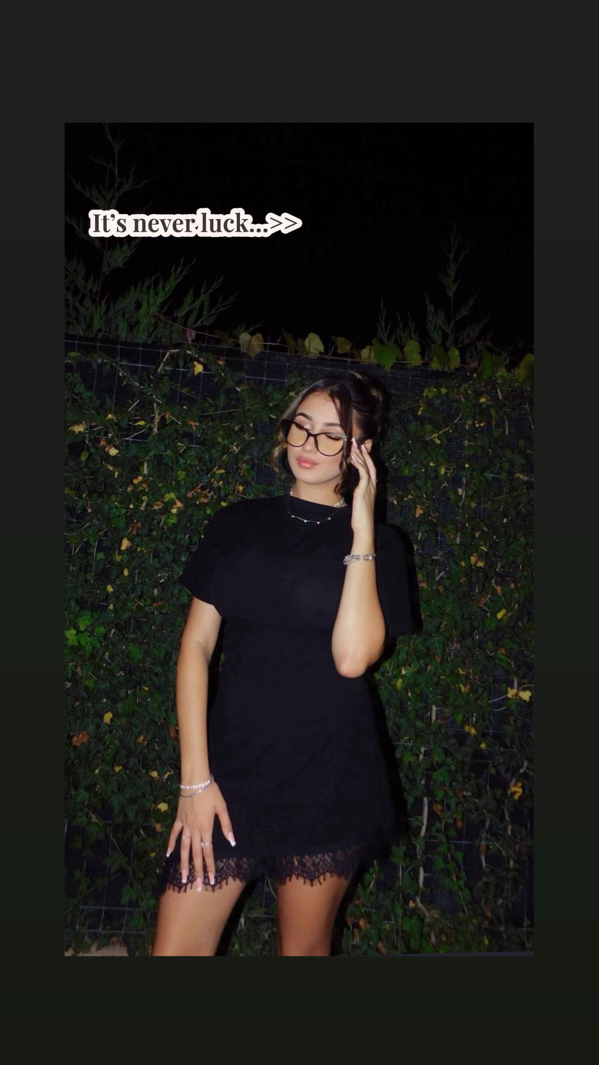 @🖤