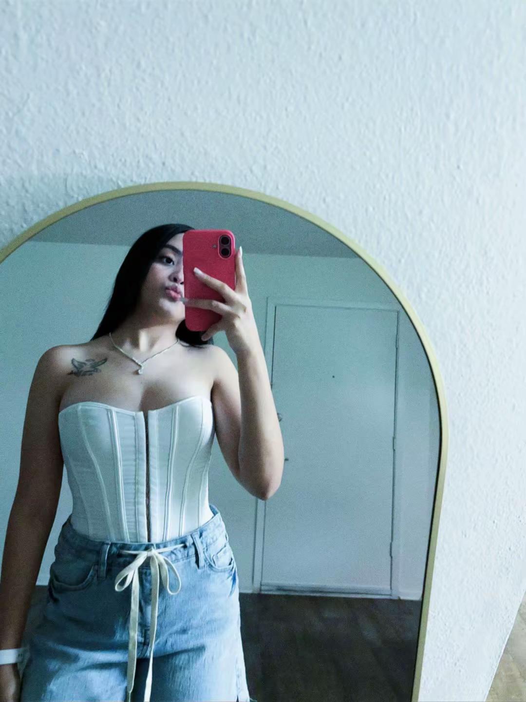 @𝐅 🎀