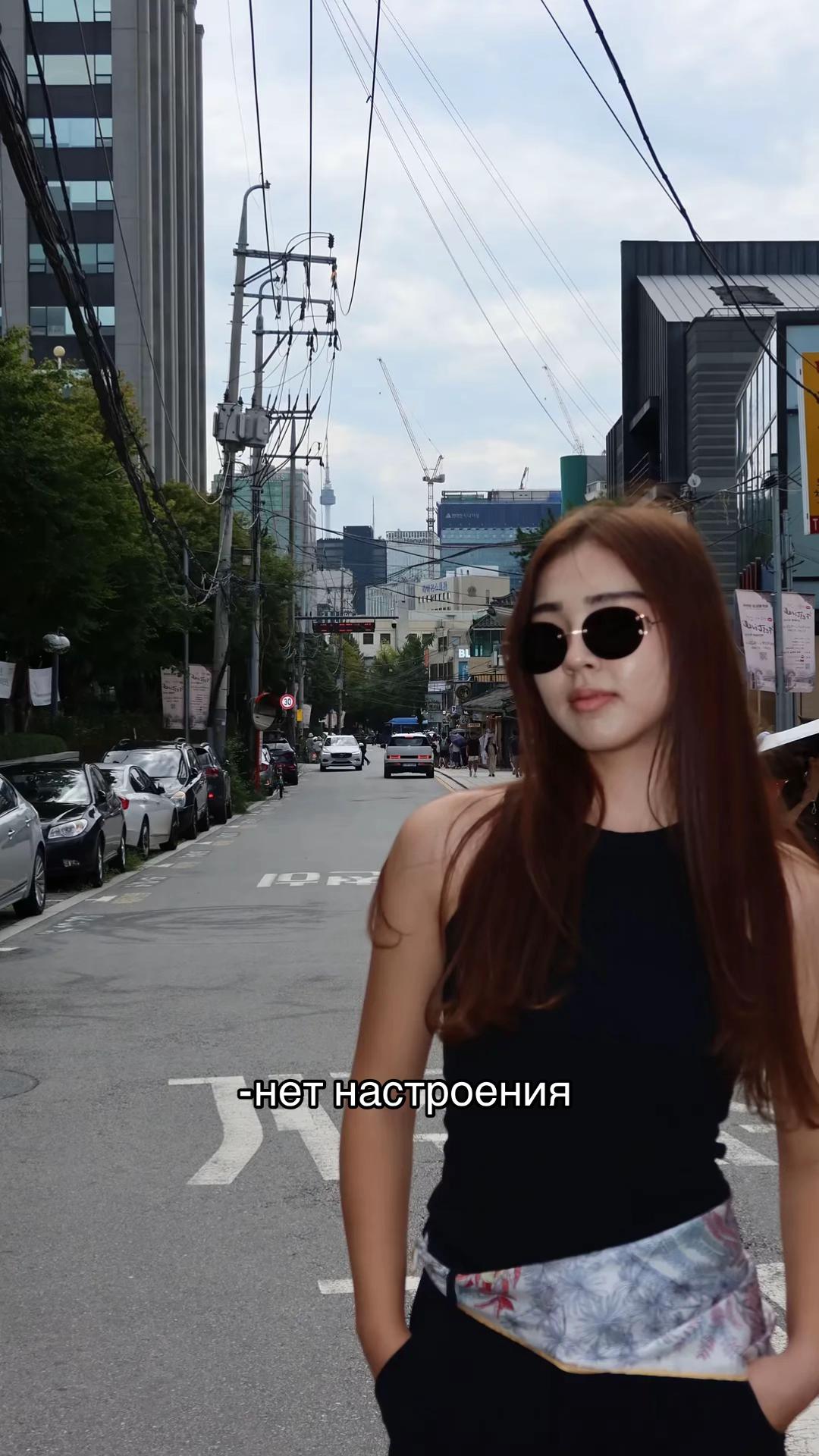 @b’