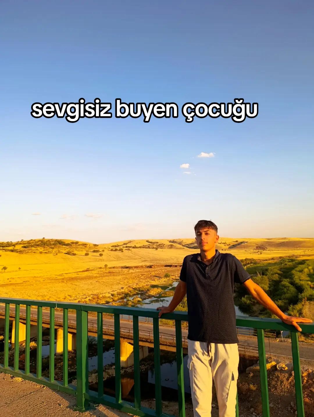 @🦅