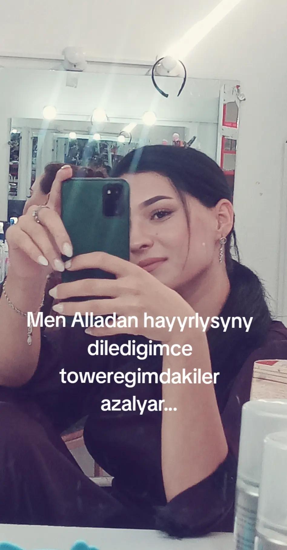 @Lady Meyyy