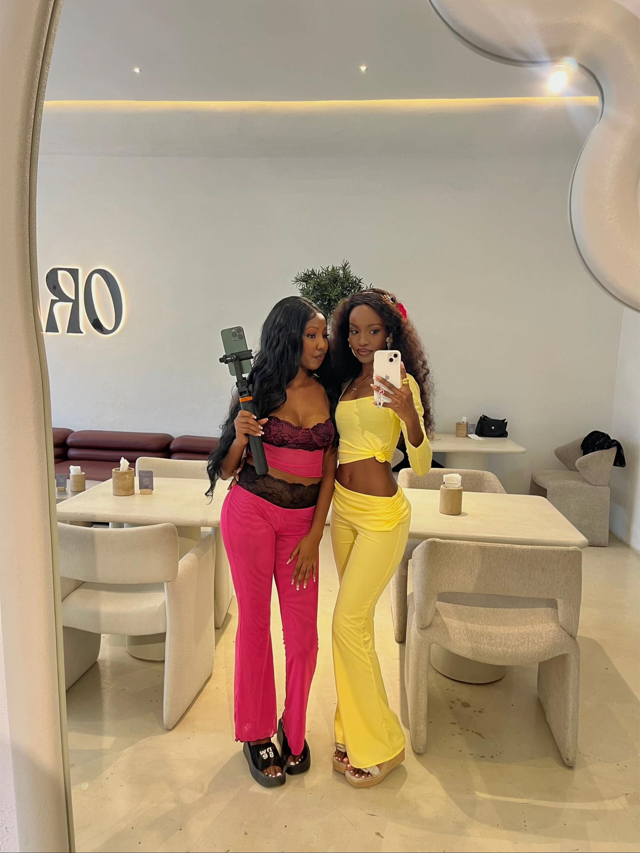 @Theladywholunches_