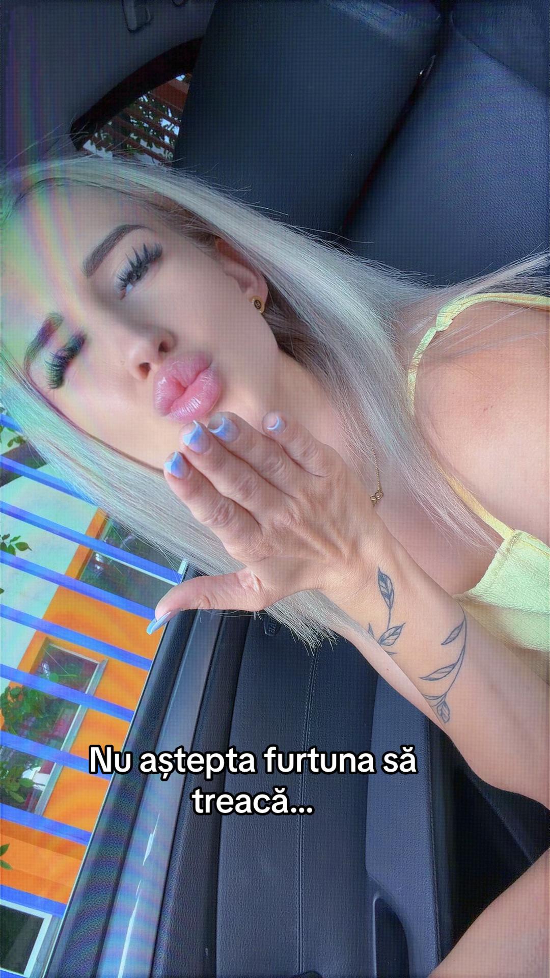 @allexa_denisa