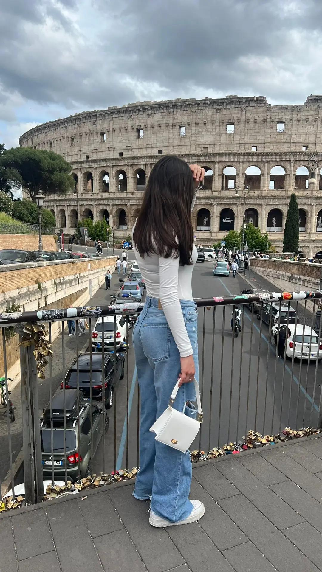 @Lucrezia
