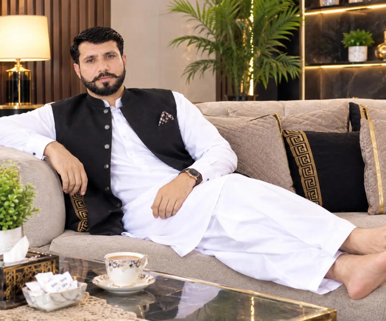 @دلشادحسین ڈھڈی