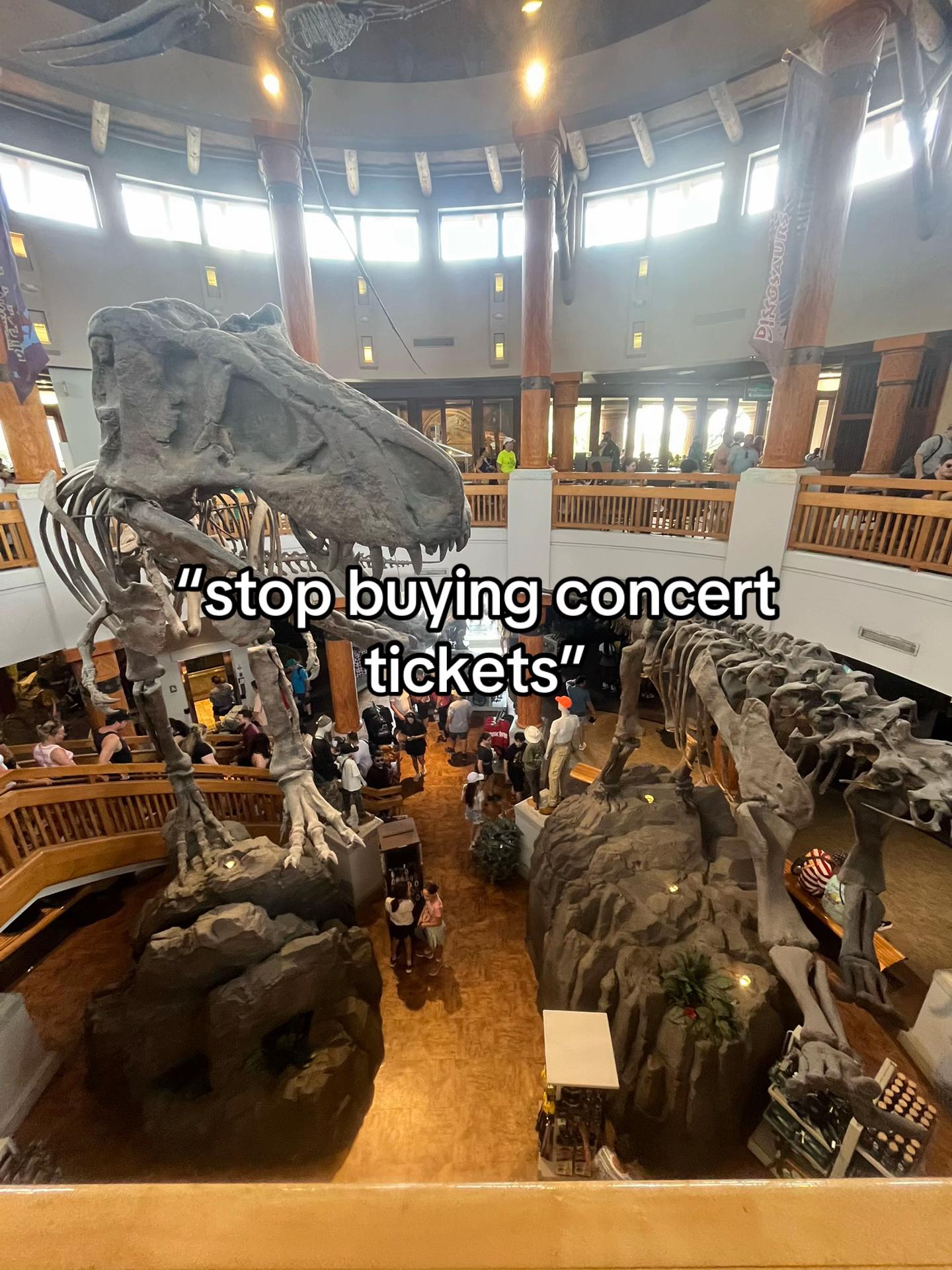 @skoop 🦖🦕🎢 ⛧