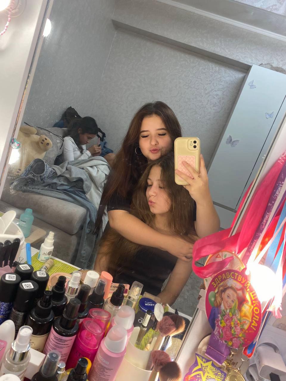 @анюта