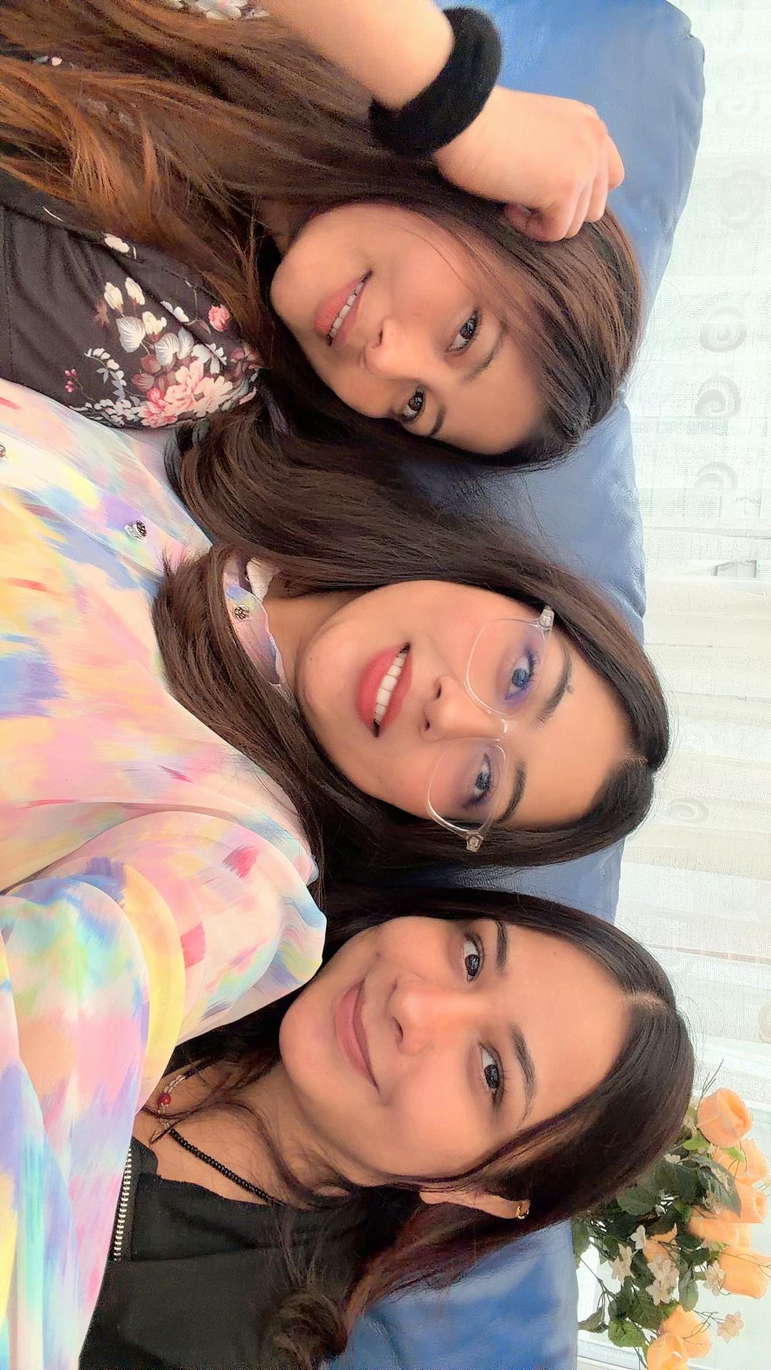 @razbncisapna 🇳🇵❤️🇬🇧