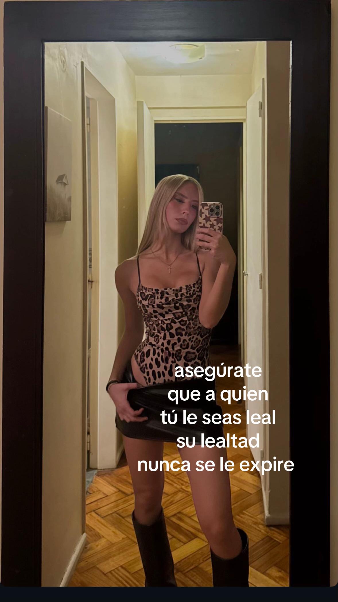 @ju571na