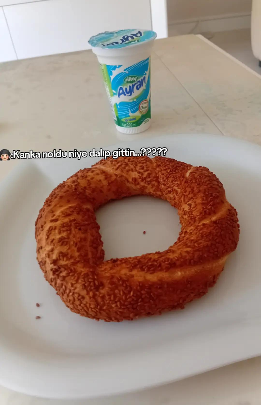 @Ceren&sup1;⁹⁰⁵