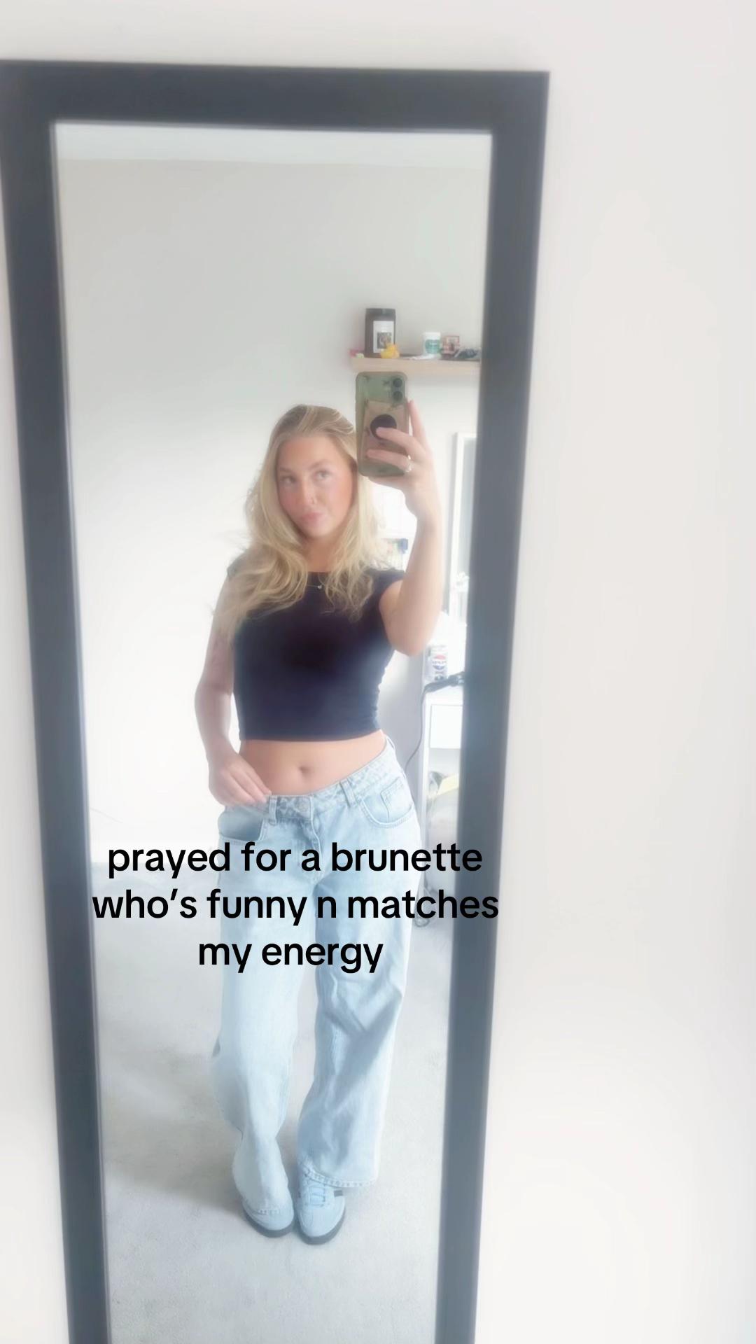 @MeganXo