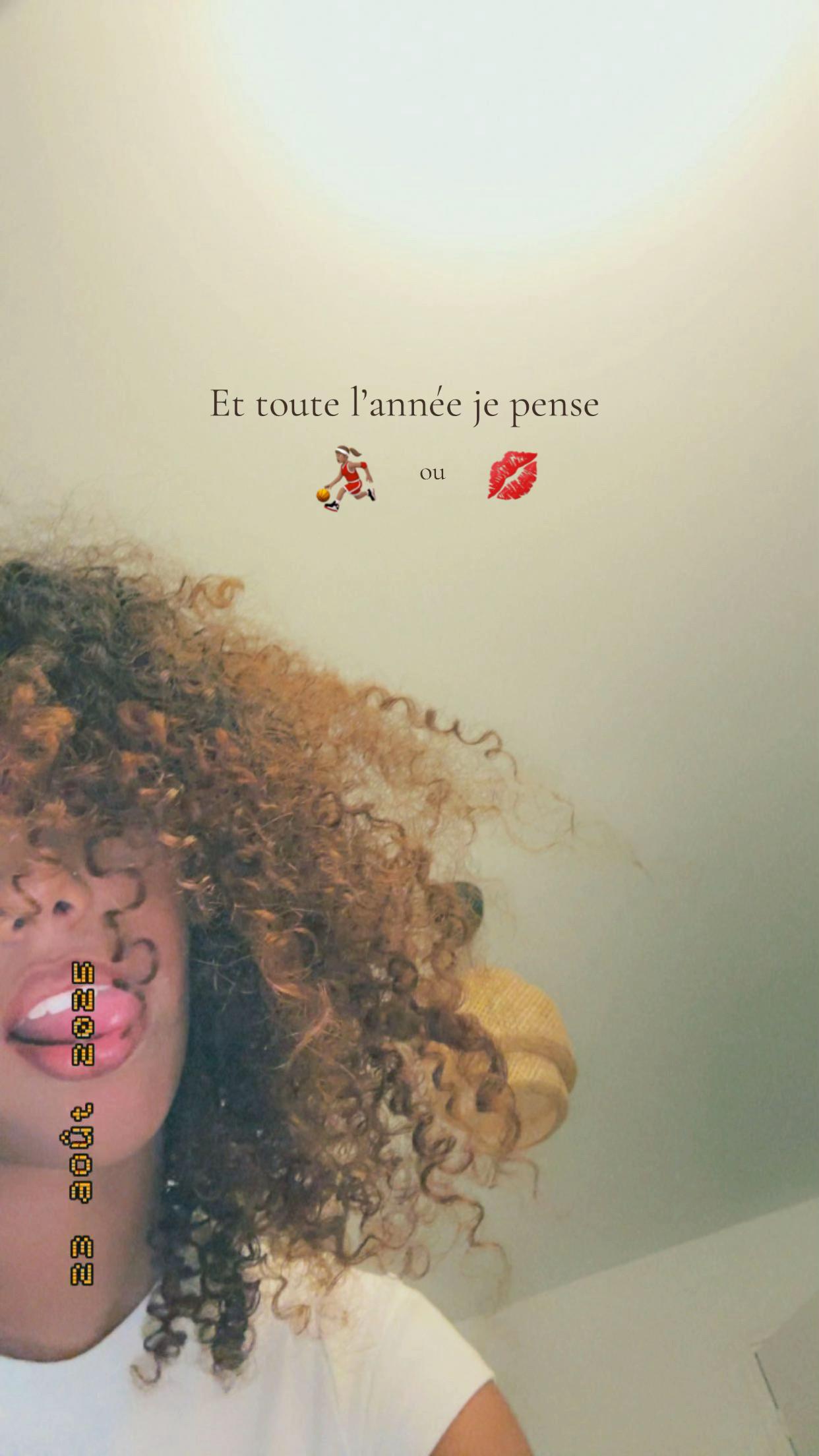 @M é l i 🍭