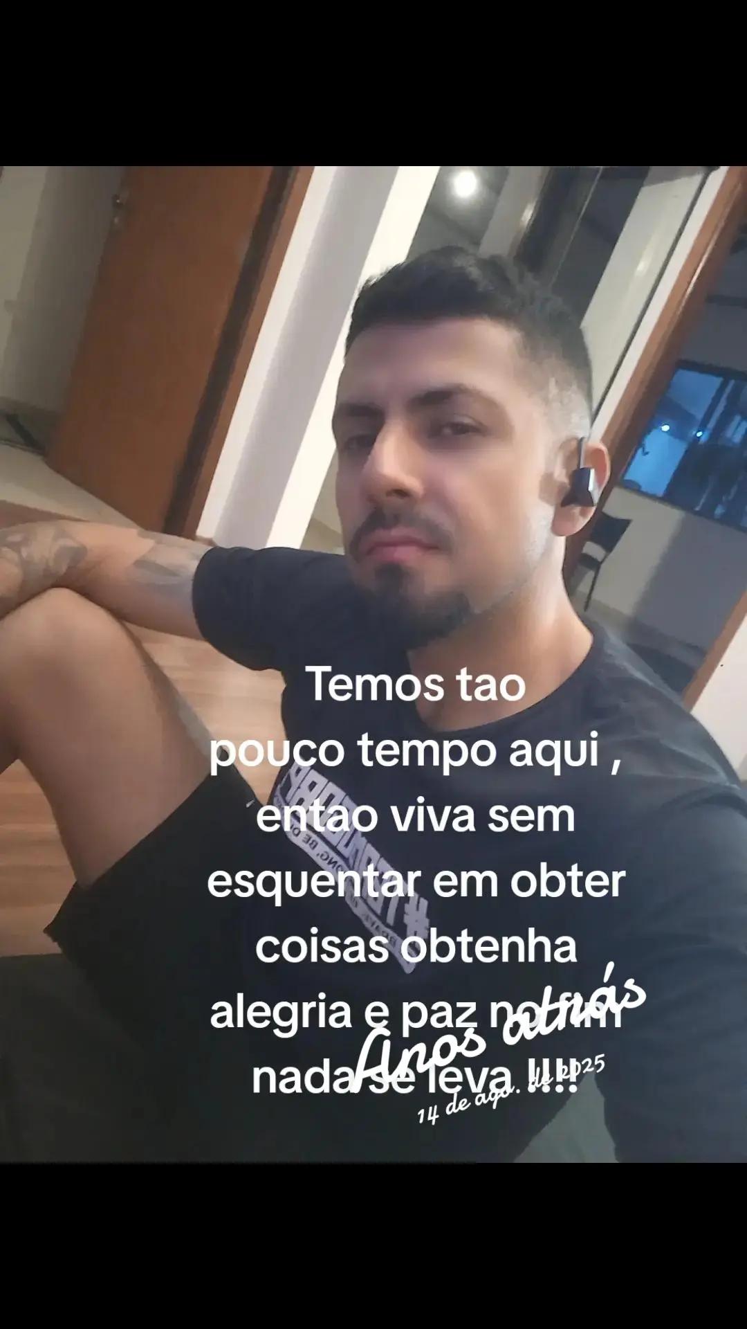 @Elias