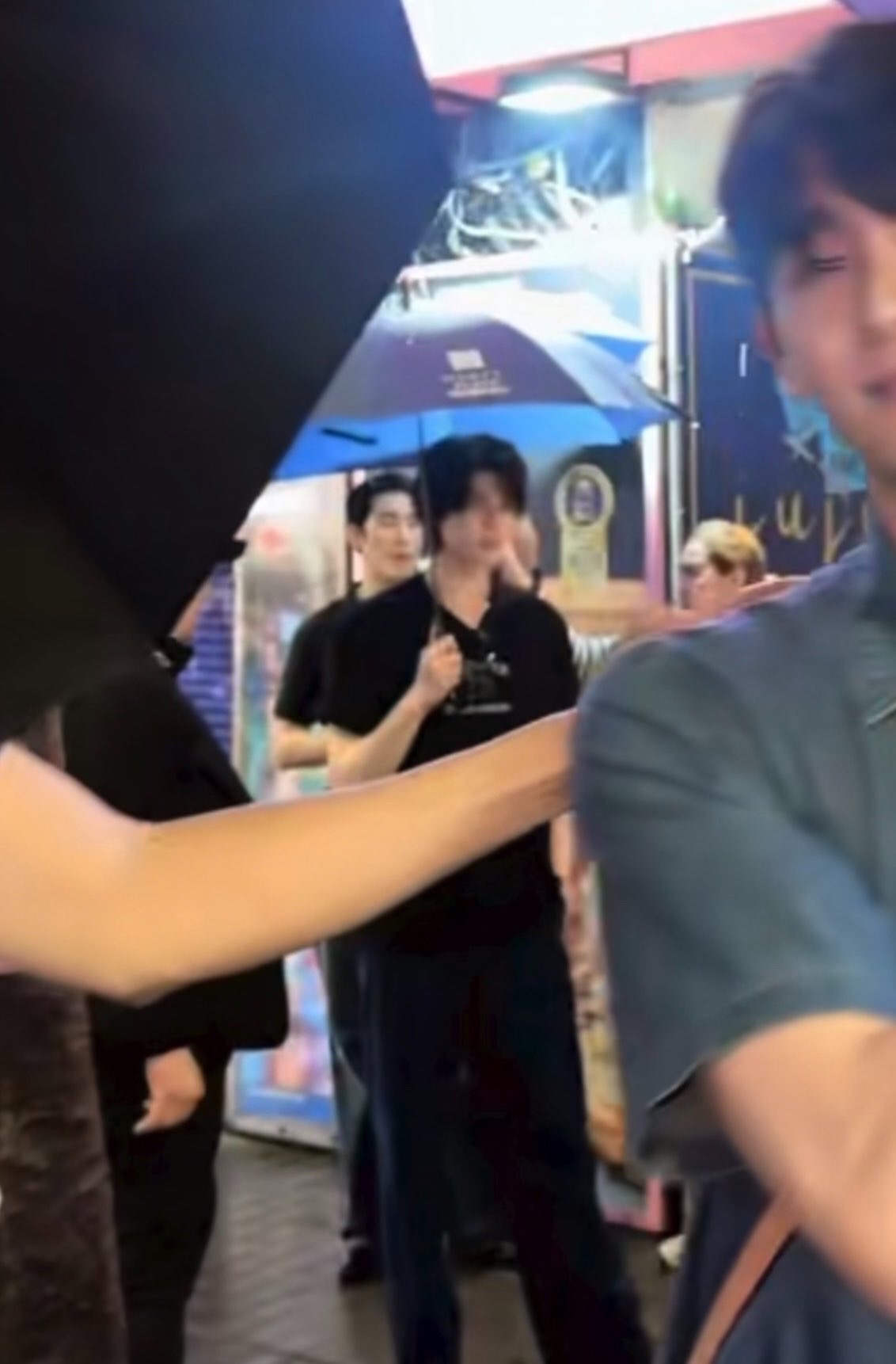 @D- จุงดัง