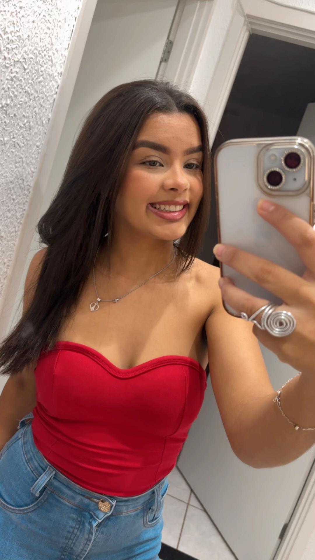 @Estefany Macedo