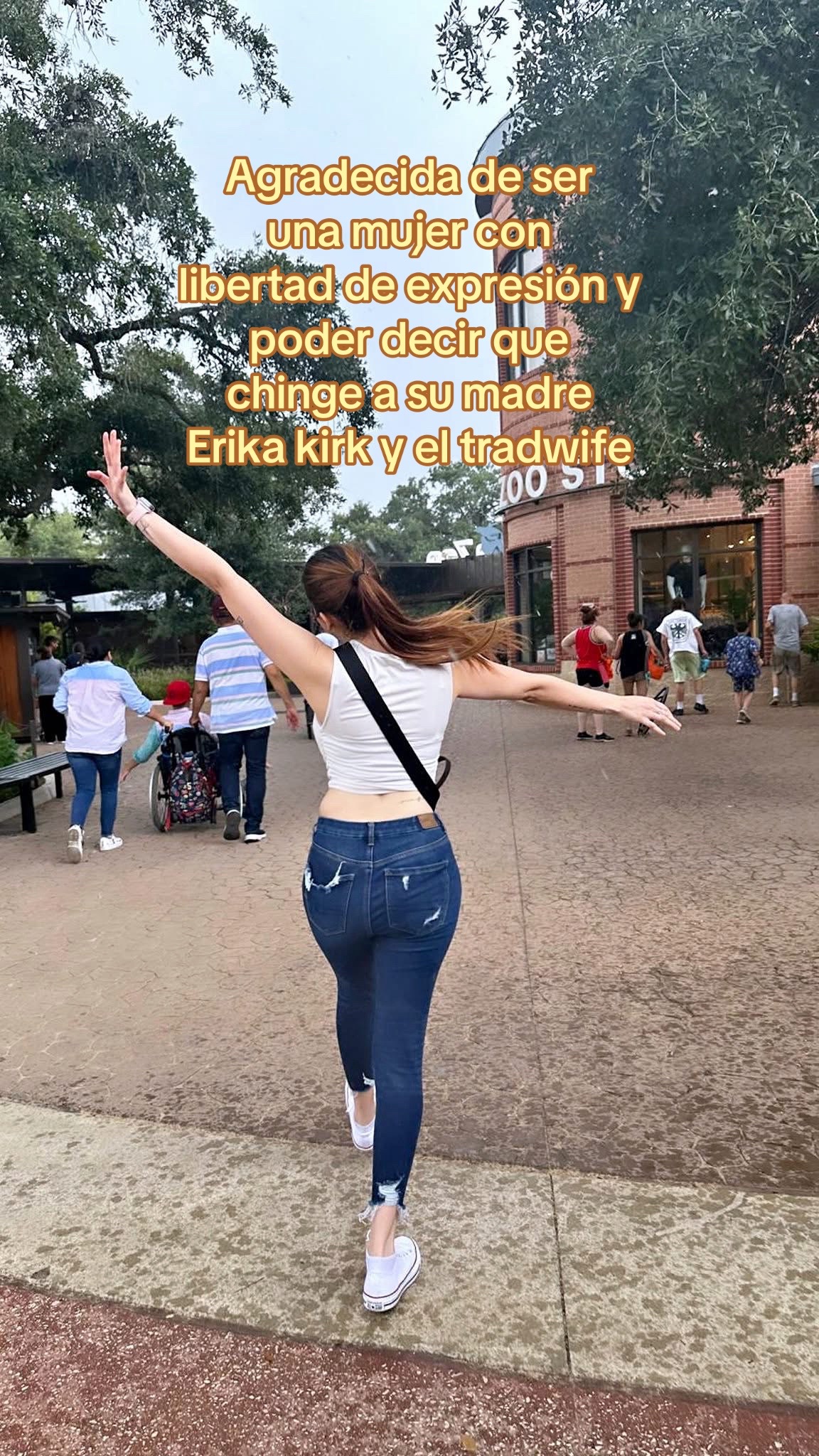 @Ale Estrada