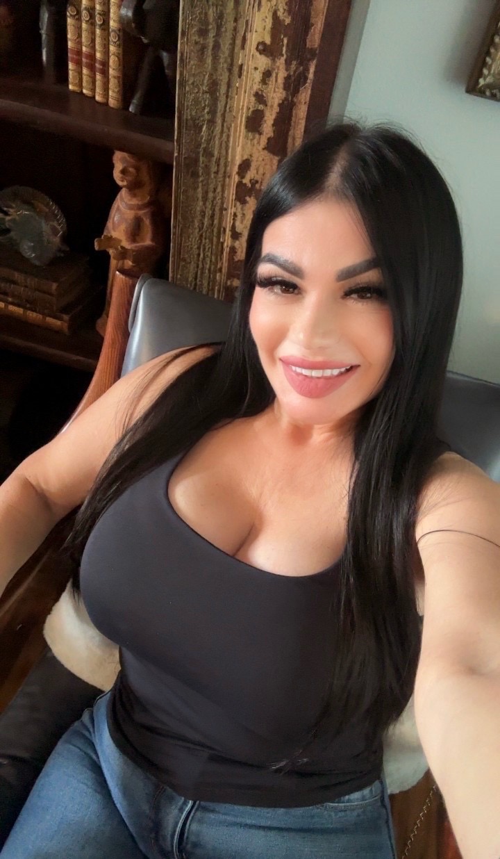 @karlaainley
