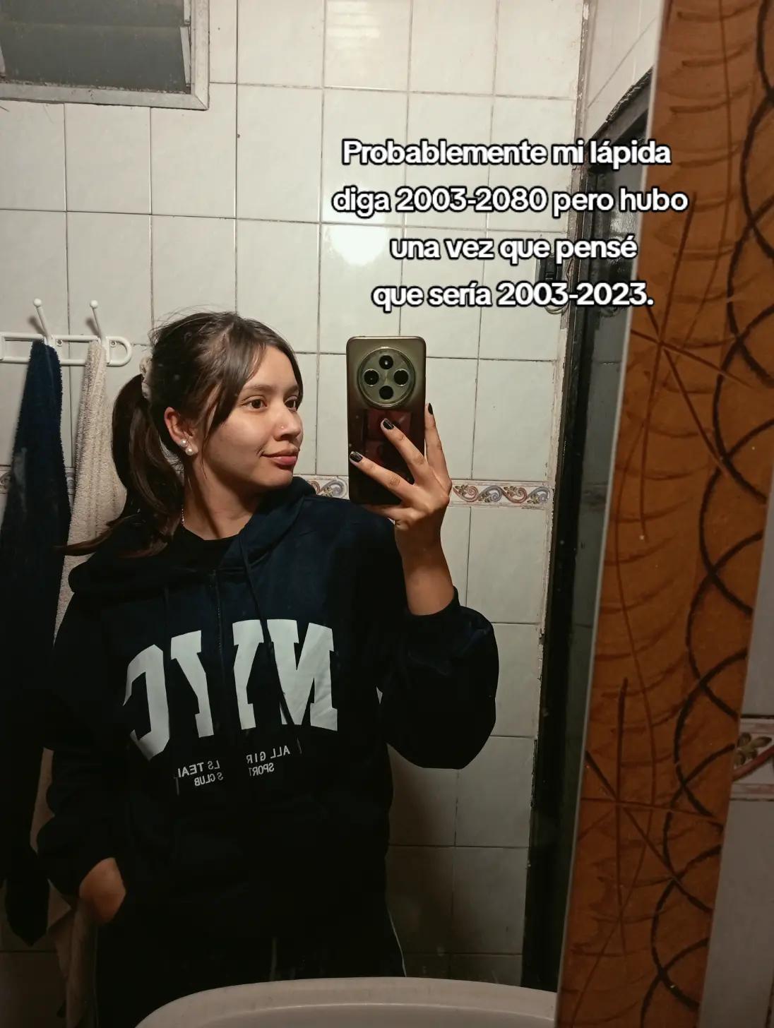 @𝓶𝓲𝓲𝓬𝓪 𝓽𝓸𝓵𝓸𝔃𝓪 🦋