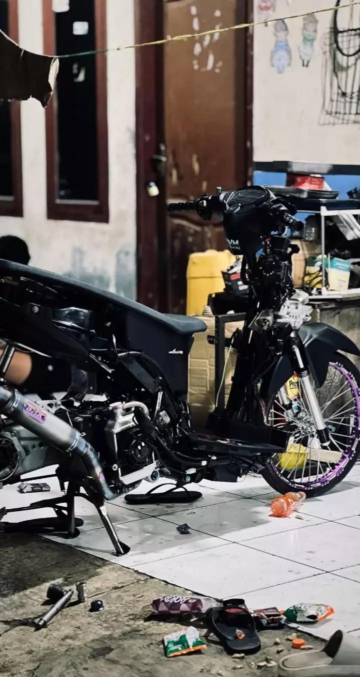 @yawww