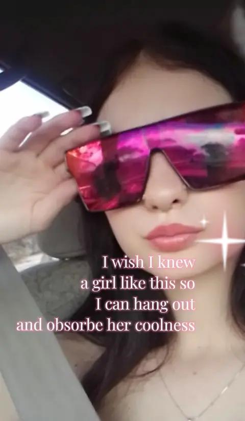 @elleira_priv