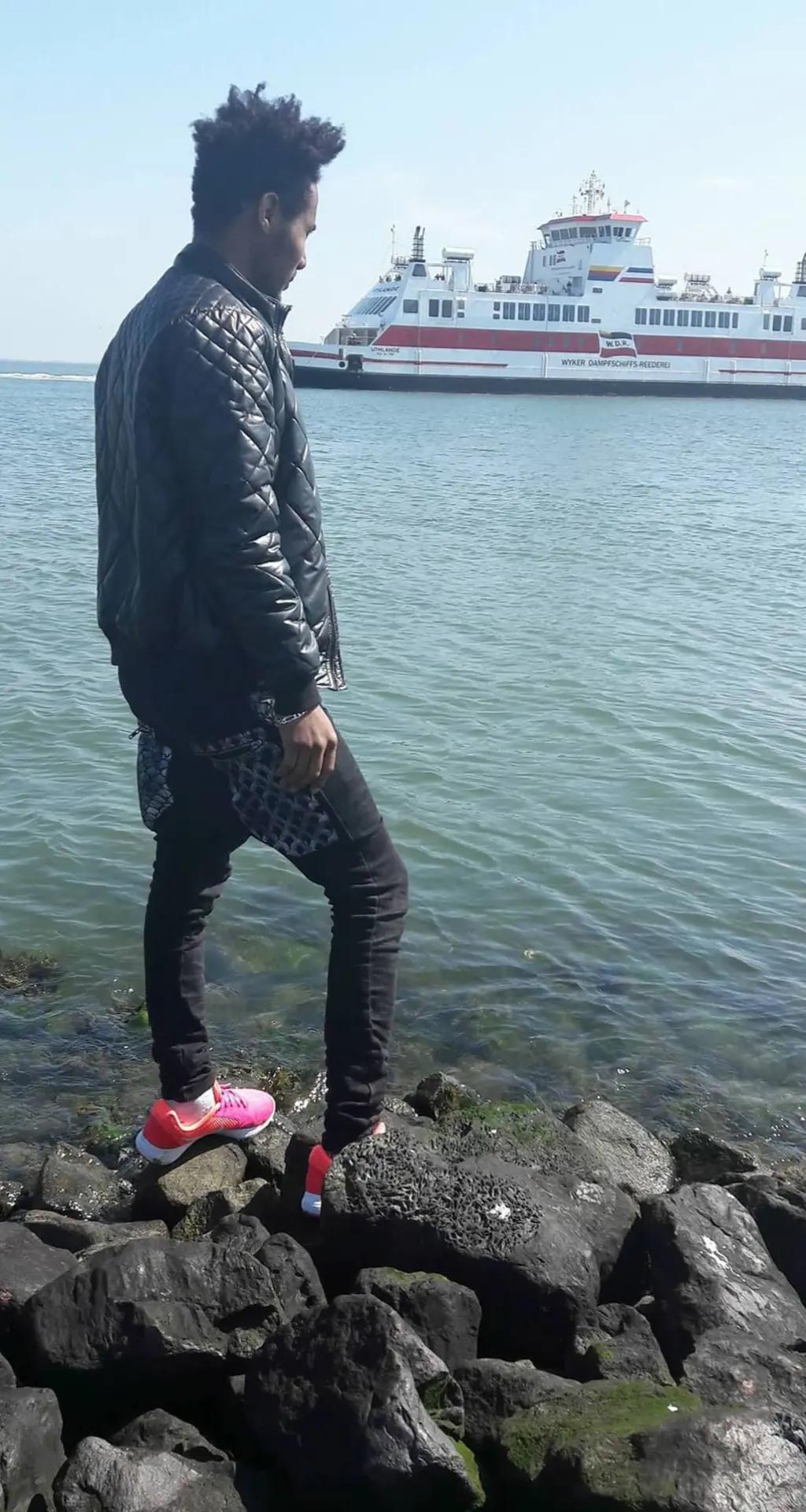 @ወዲ ሎጎ ጭዋ. (ሓወ አብረሀት)