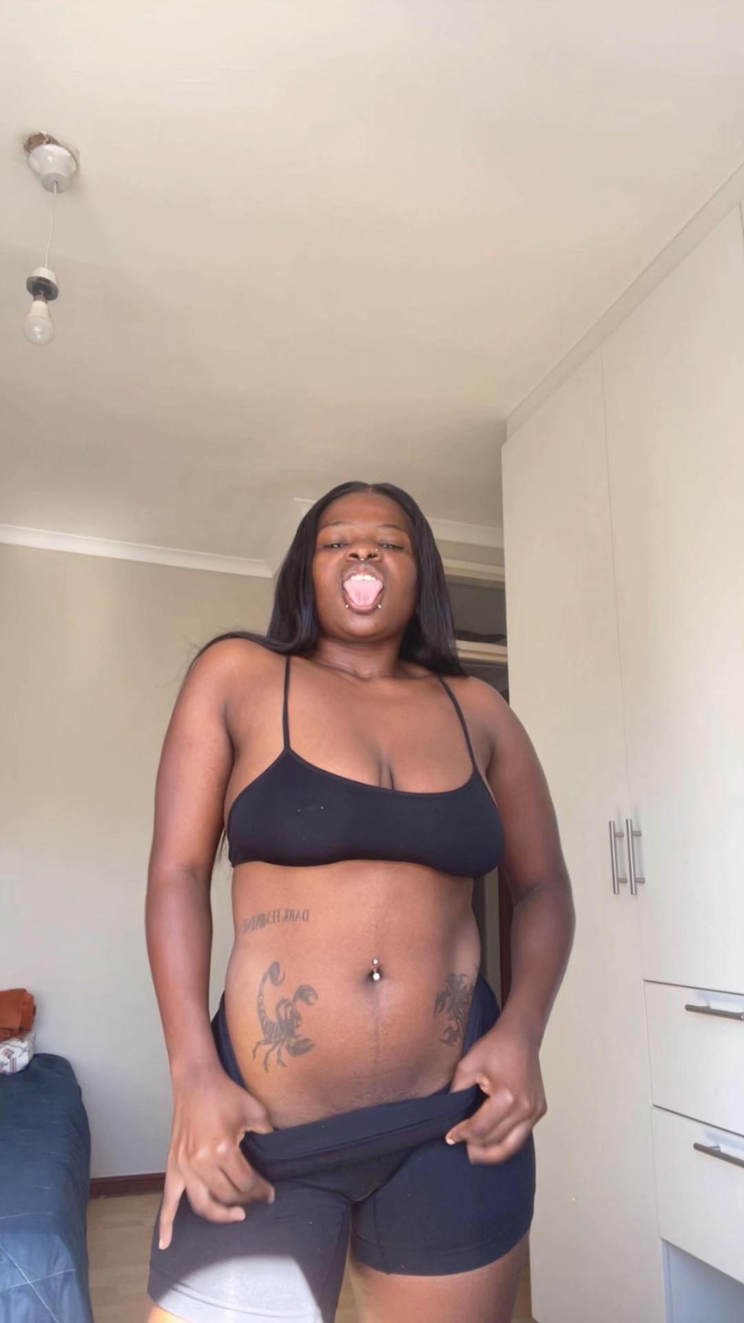 @Tshidi