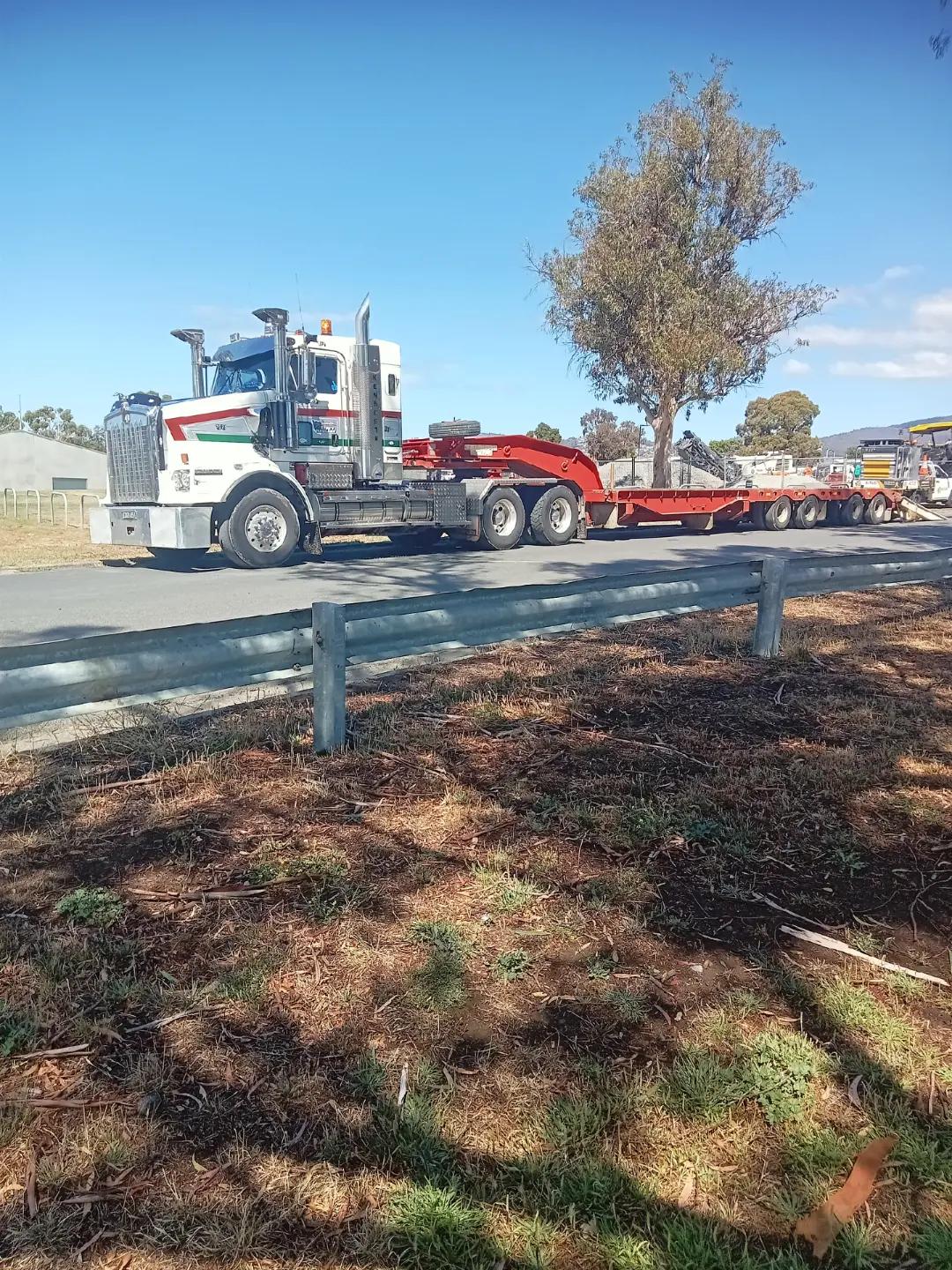 @Truck spotters of tassie