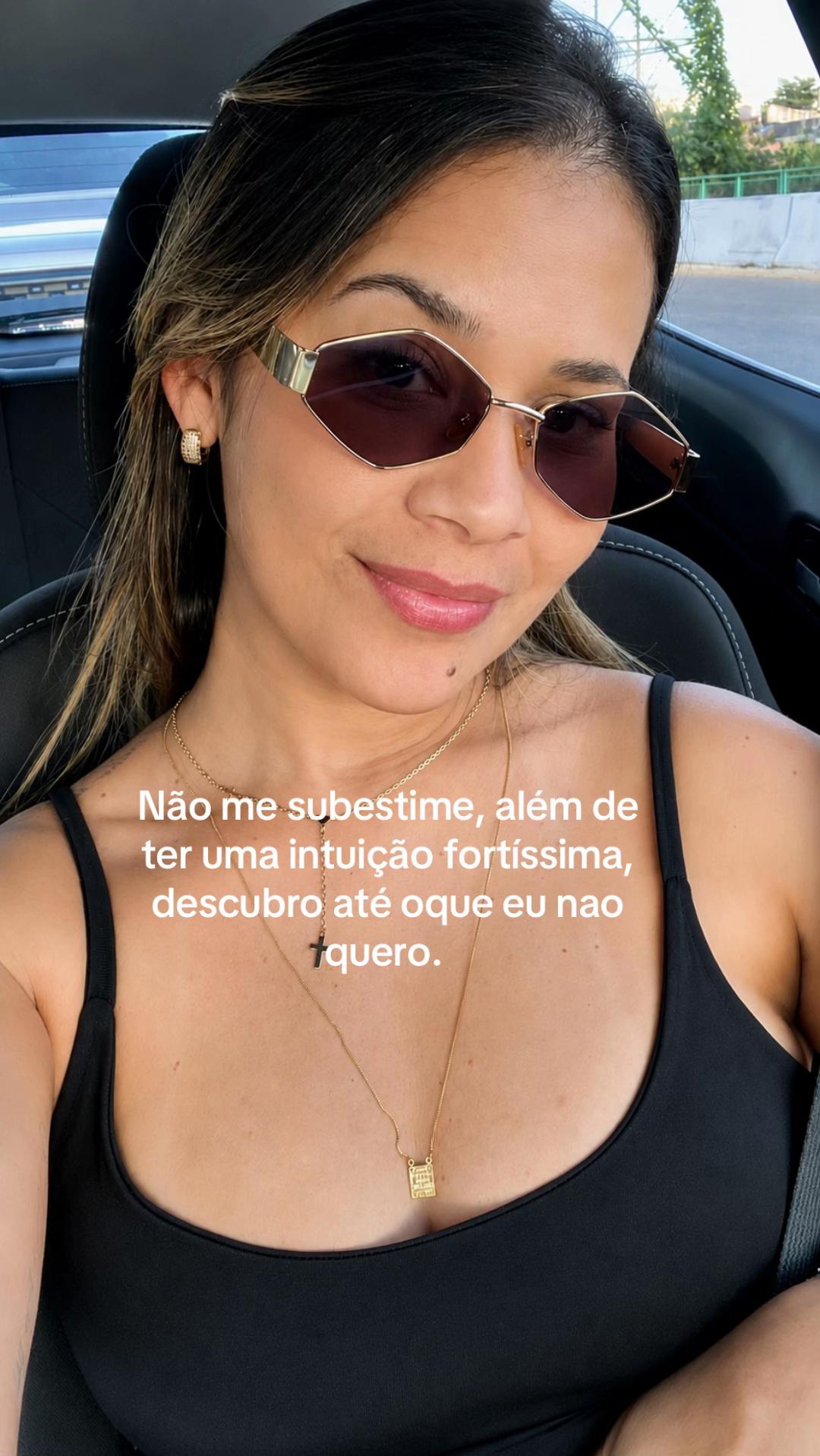 @T&aacute;lita Gomide