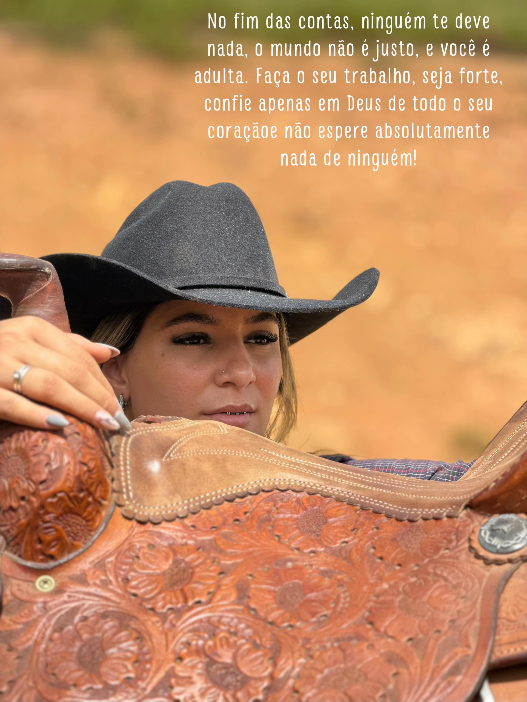 @Júlia elias