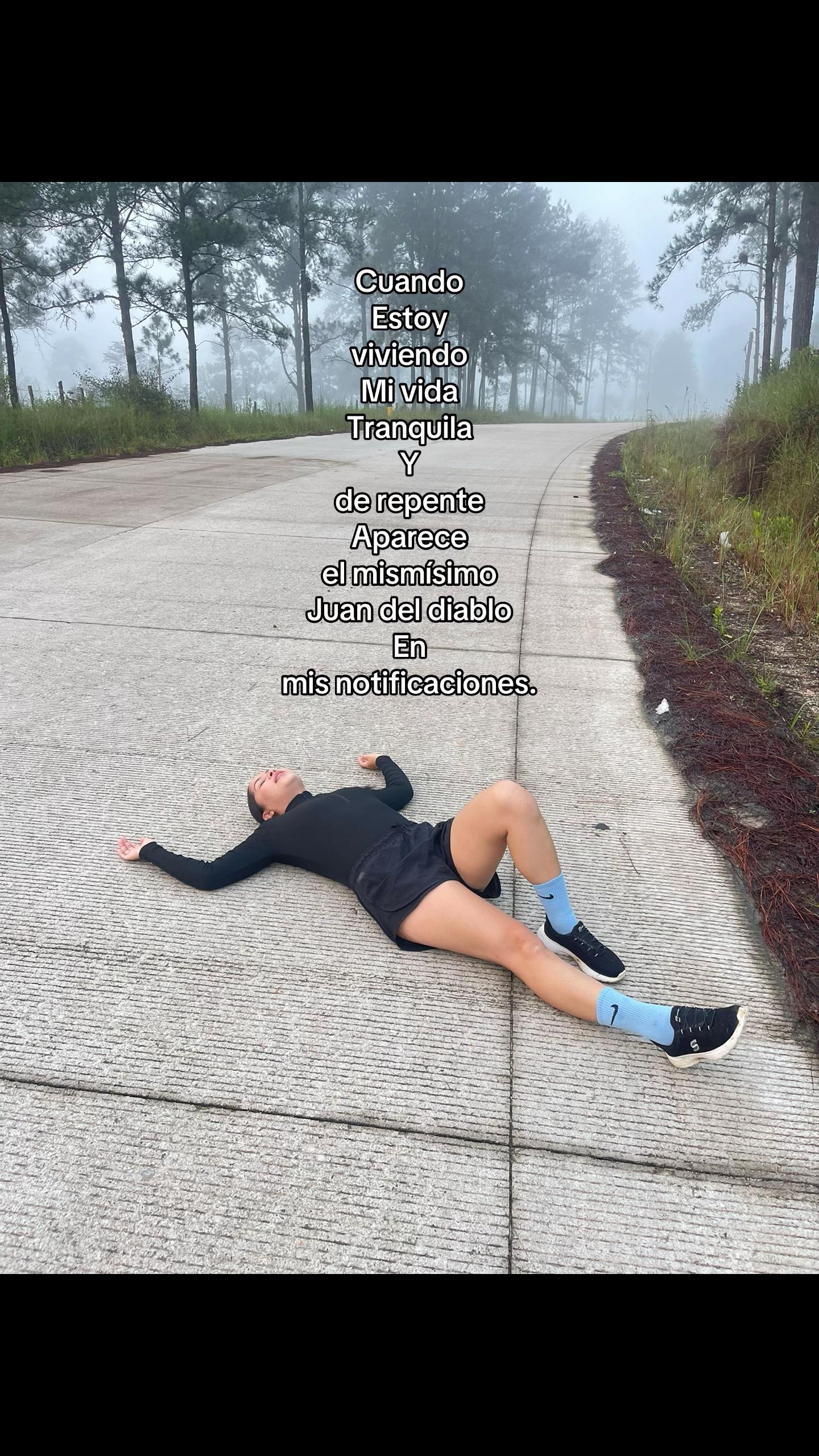 @𝑴𝑬𝑹𝑰🎱