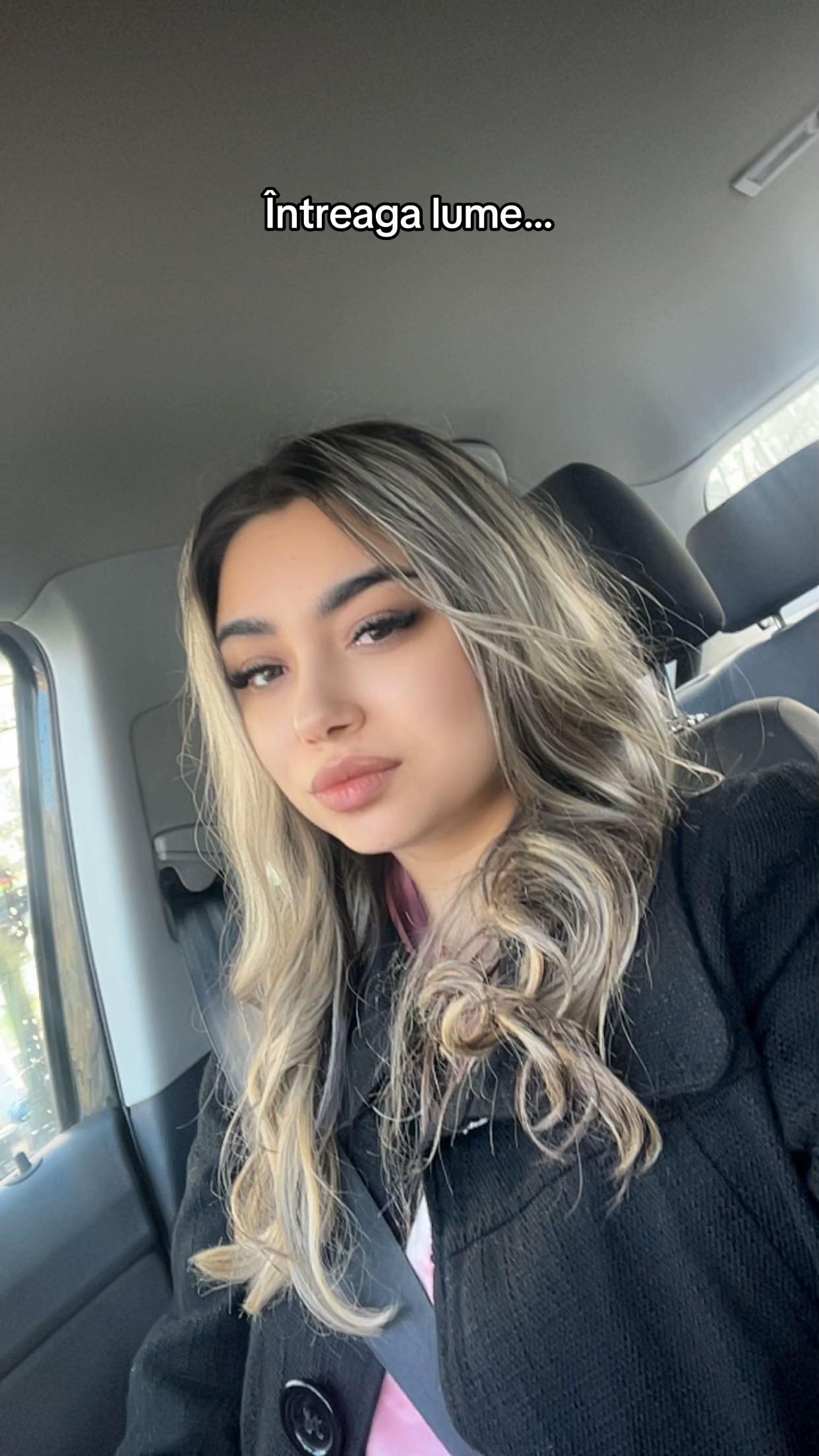 @C R L🖤