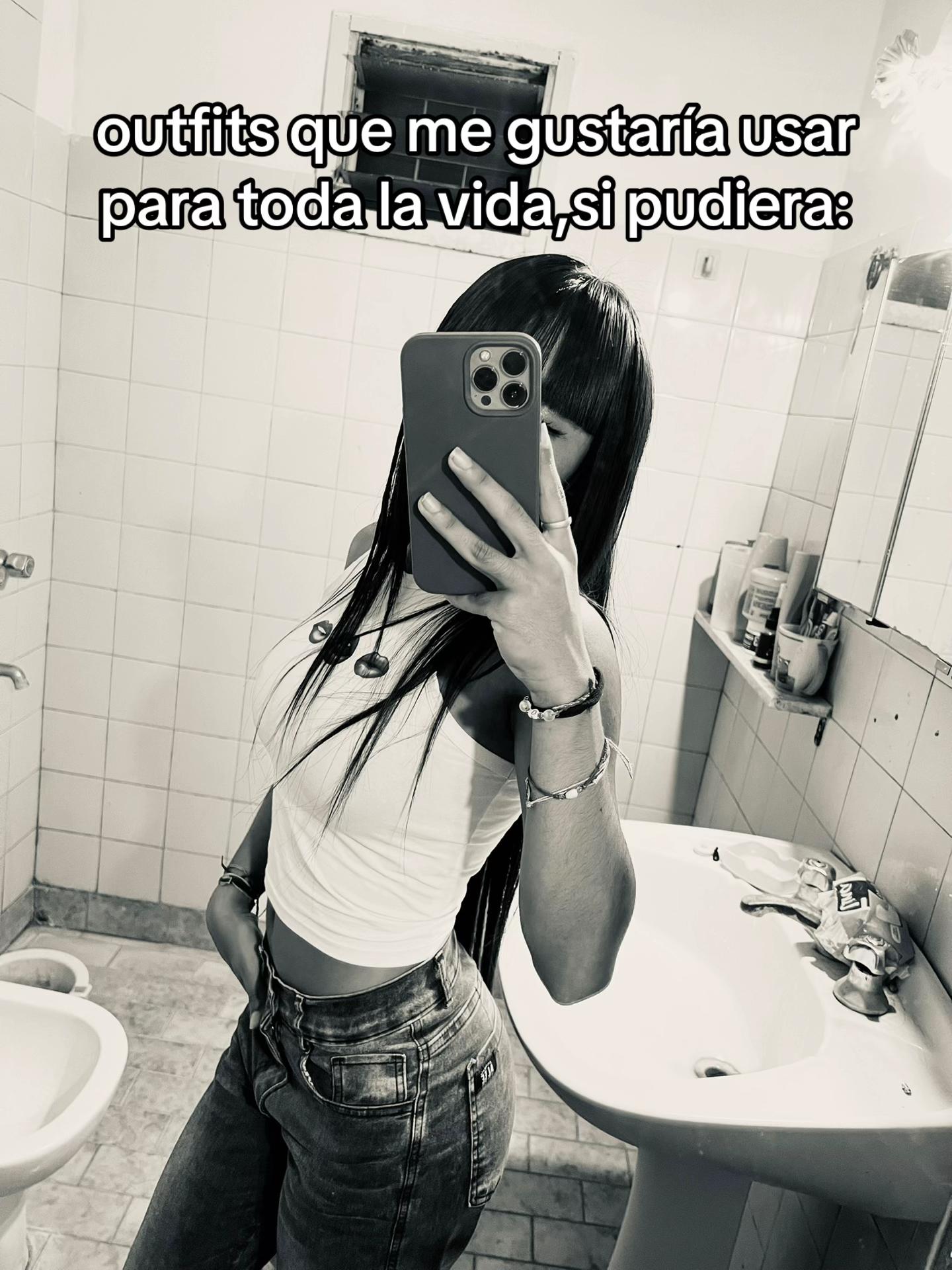 @𝓷𝓲𝓬𝓸𝓵𝓮🏹