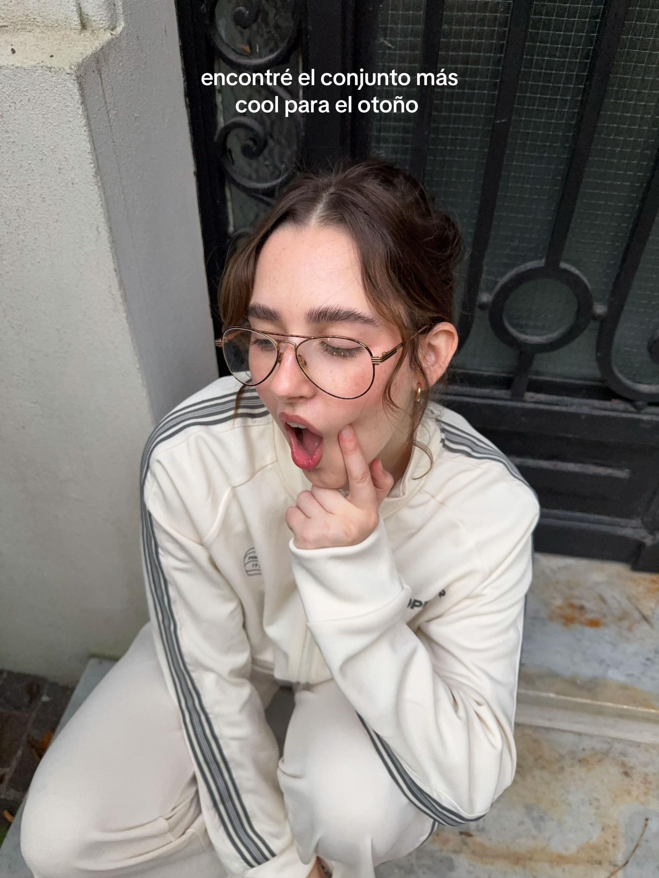 @laracarro