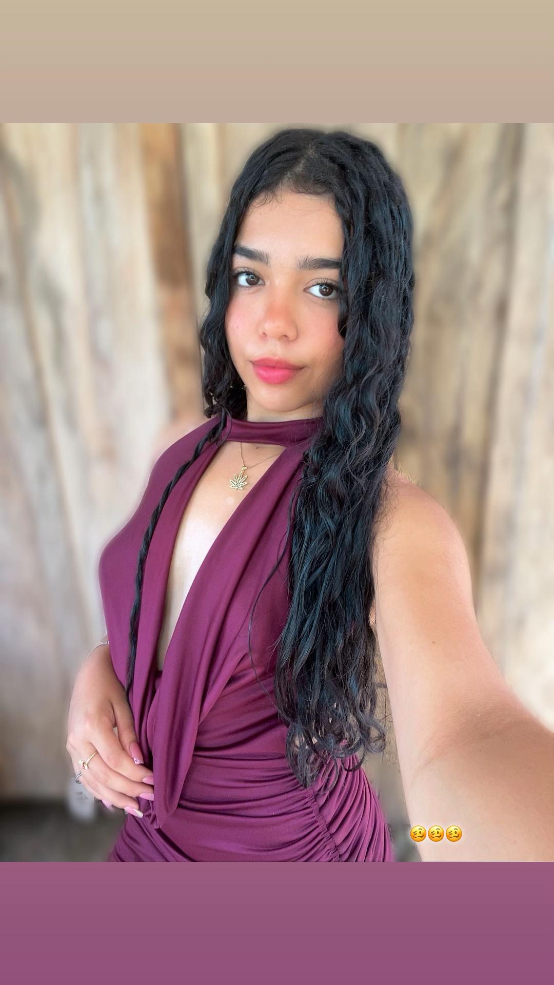 @-Fernanda-,0